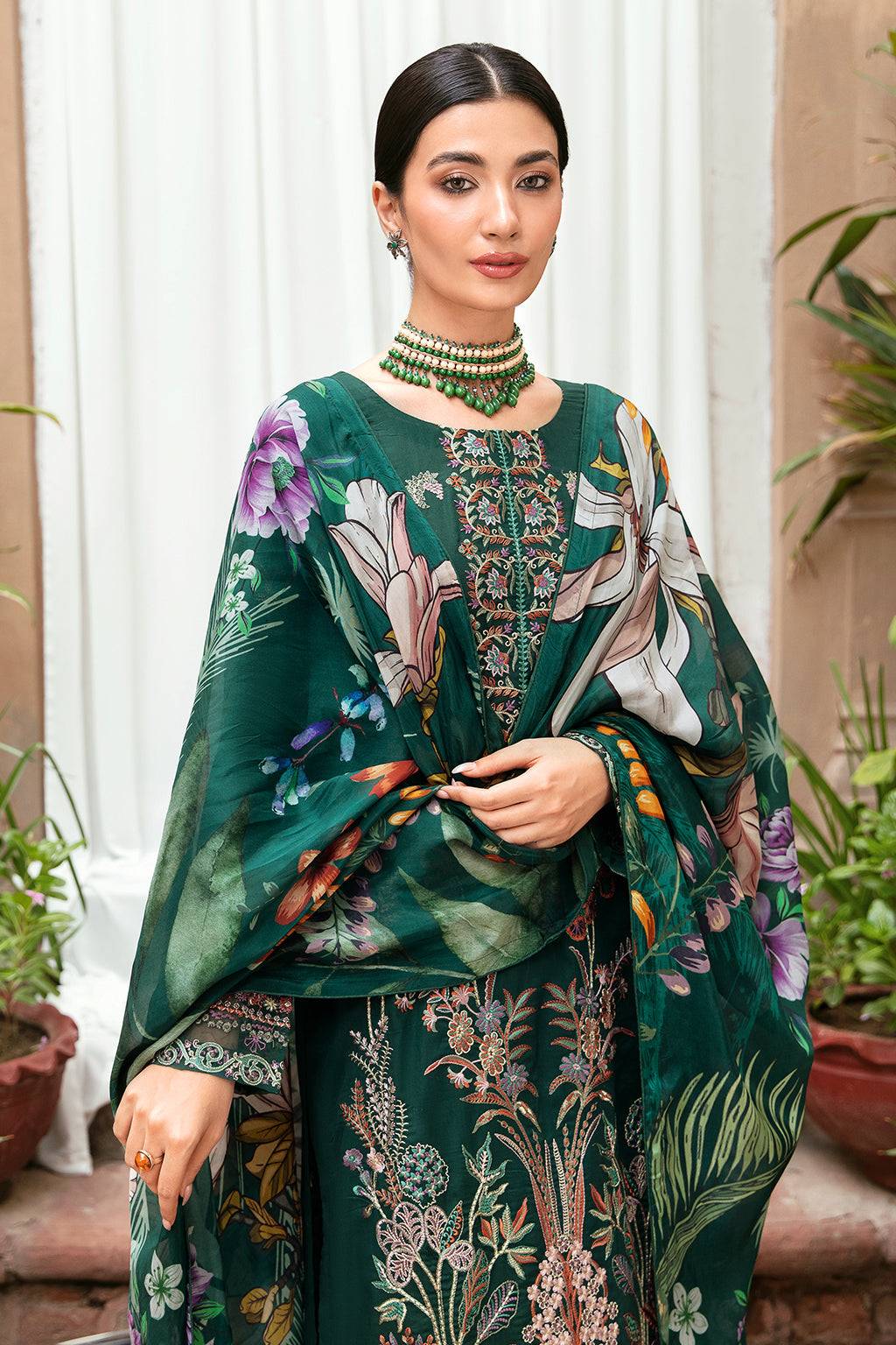 Ramsha | Mashaal Luxury Lawn | L-801 - Pakistani Designer Dress - by Ramsha | Type: Luxury - 100% Original at Saira Sultan