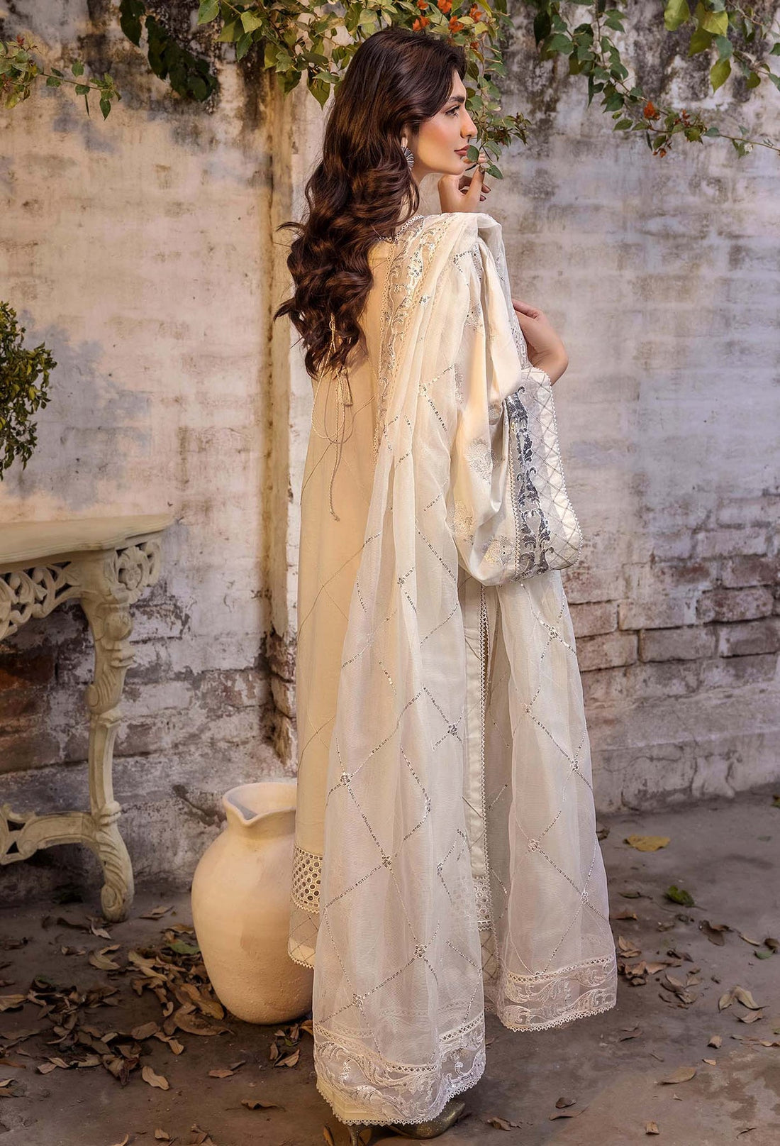 Adans Libas | Chikankari 25 | 4771 XS Off White Lawn