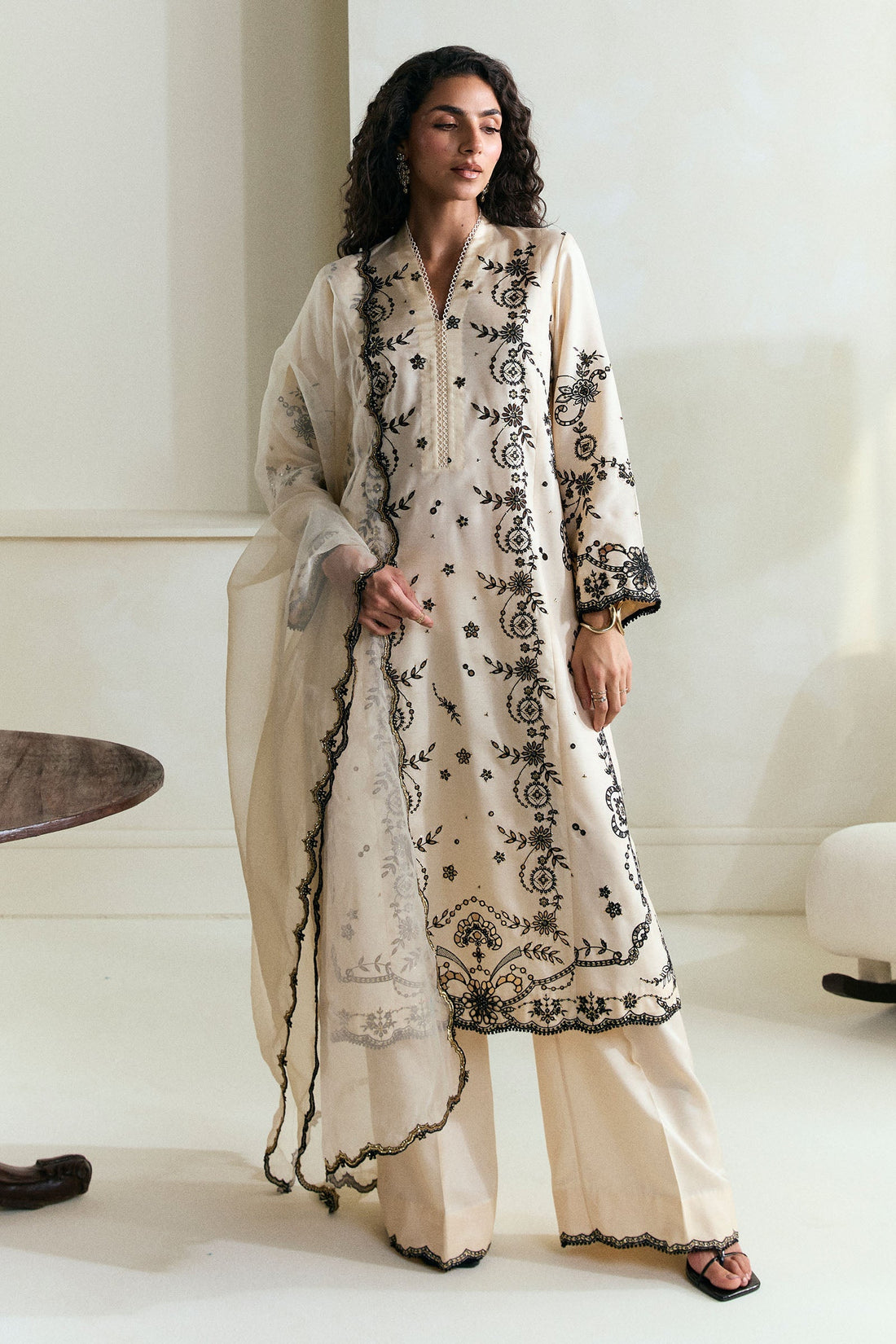Zara Shahjahan | Festive Wear 25 | ZR25F0545 - Pakistani Designer Dress - by Zara Shahjahan - Type : Ladies Clothes - 100% Original at Saira Sultan