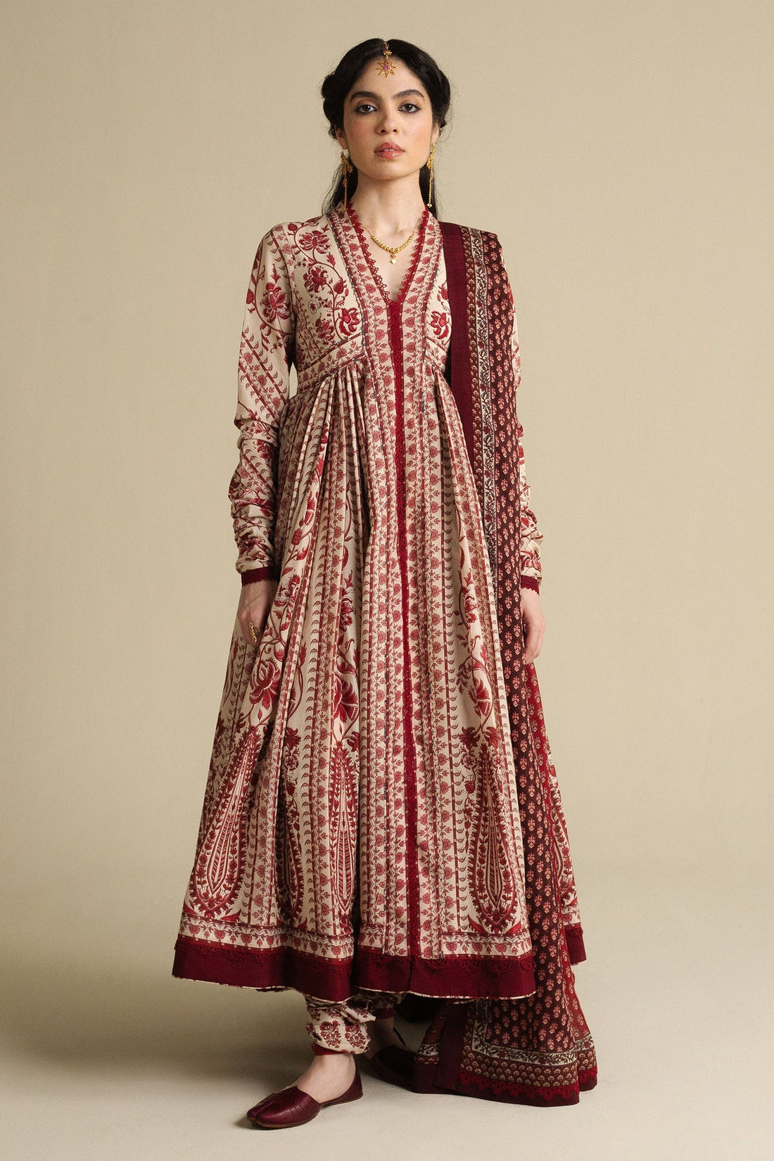 Zara Shahjahan | Anarkali 25 | Kashmiri-D1 - Pakistani Designer Dress - by Zara Shahjahan - Type : Ladies Clothes - 100% Original at Saira Sultan