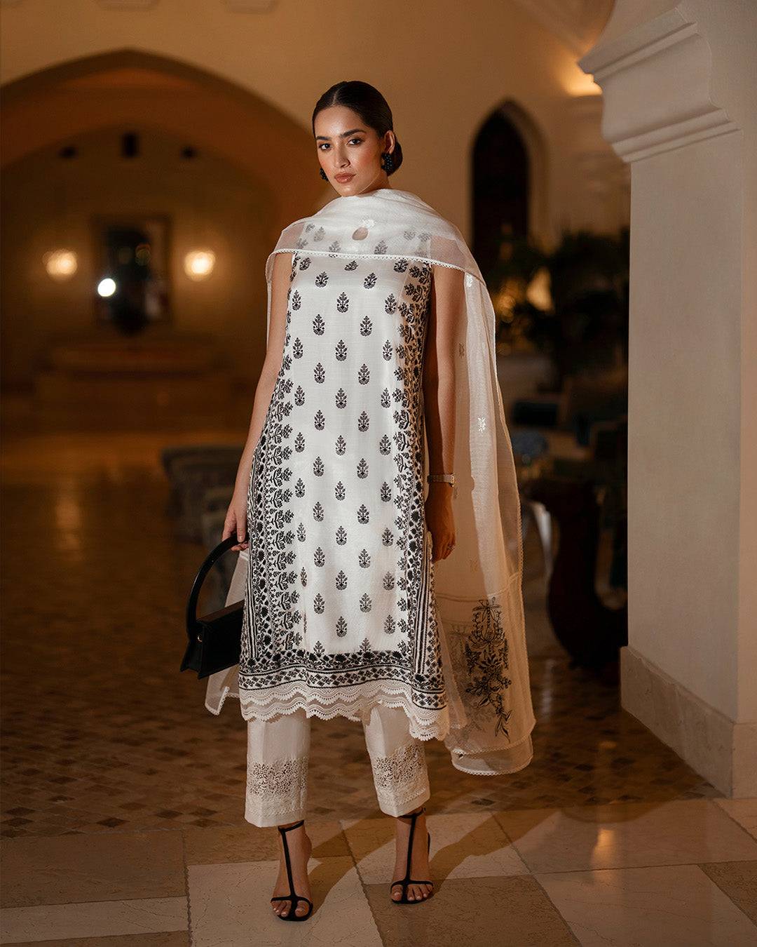 Faiza Saqlain | Zurina Luxury Pret | Zita - Pakistani Designer Dress - by Faiza Saqlain | Type: Luxury - 100% Original at Saira Sultan