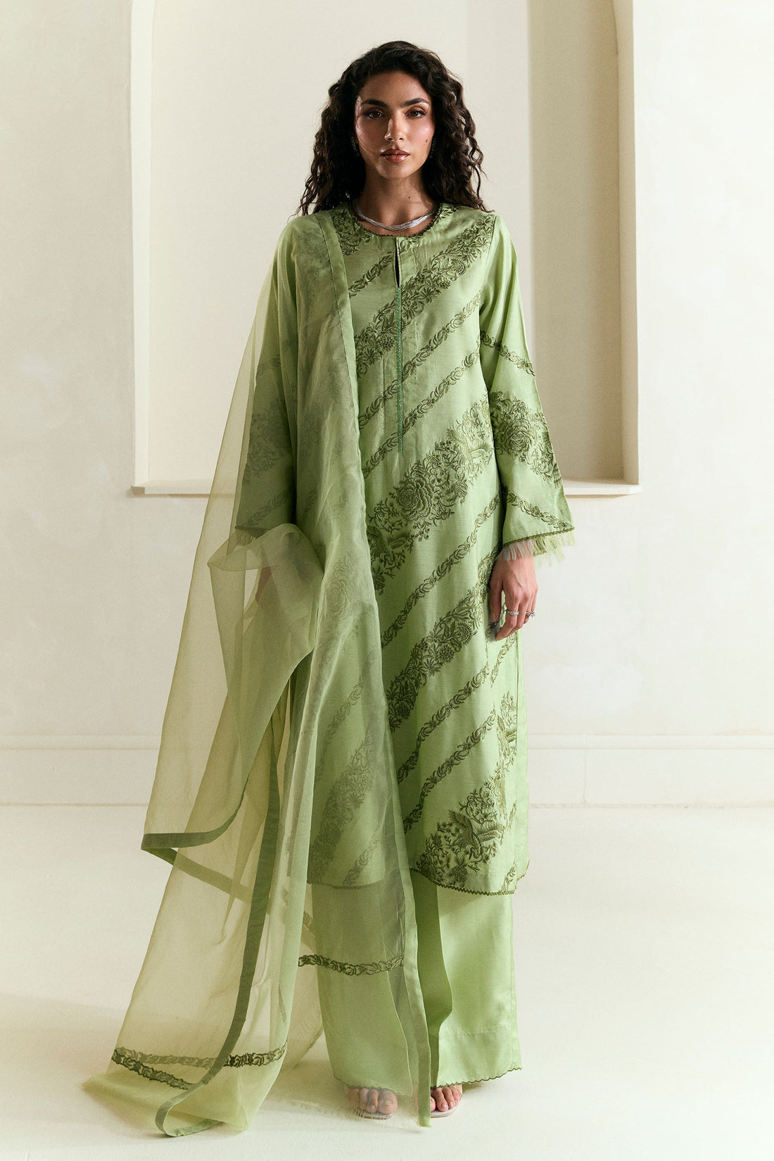 Zara Shahjahan | Festive Wear 25 | ZR25F0533 - Pakistani Designer Dress - by Zara Shahjahan - Type : Ladies Clothes - 100% Original at Saira Sultan