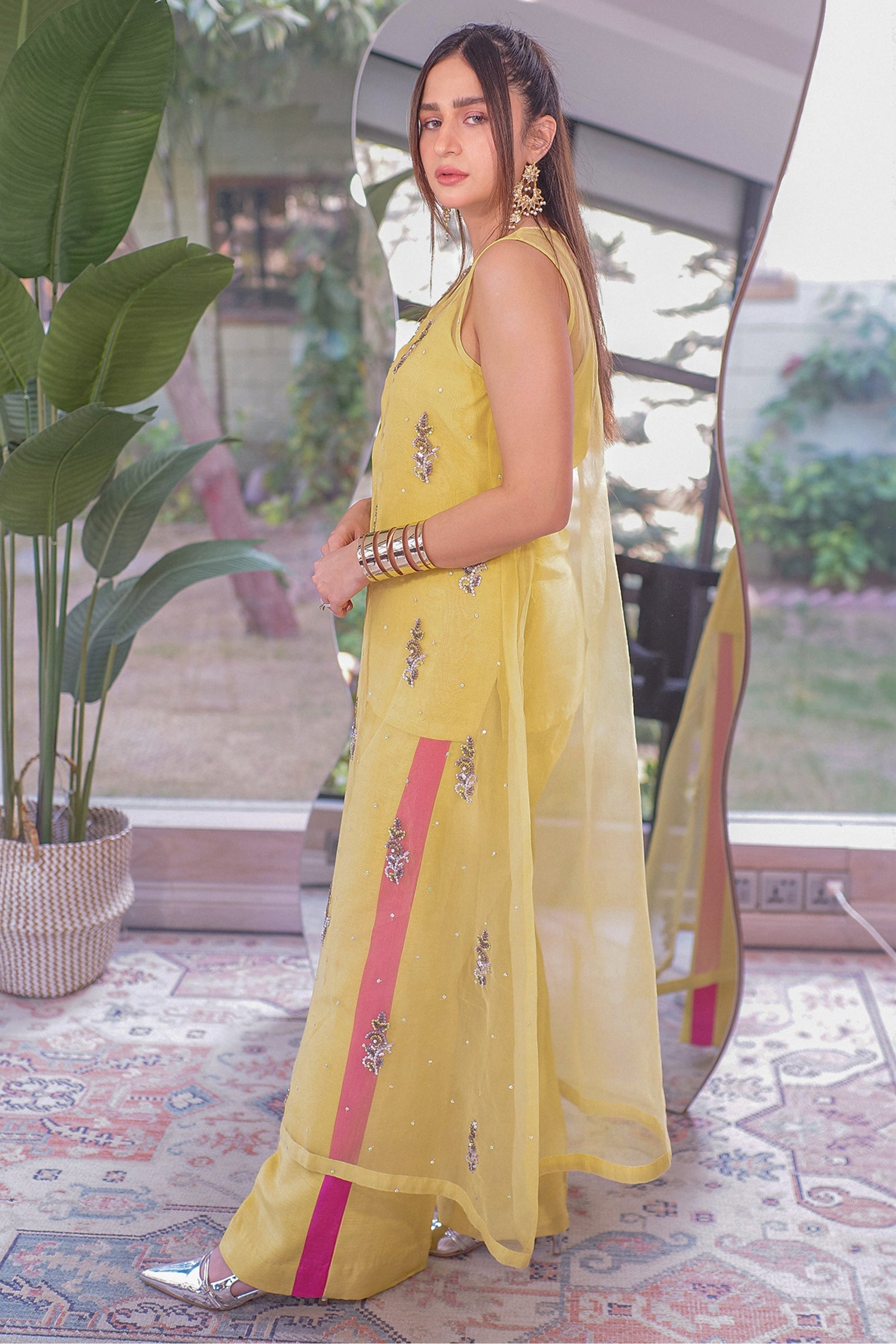 Hana | Signature Series | Sun-Lit Glow L Pale Yellow Organza
