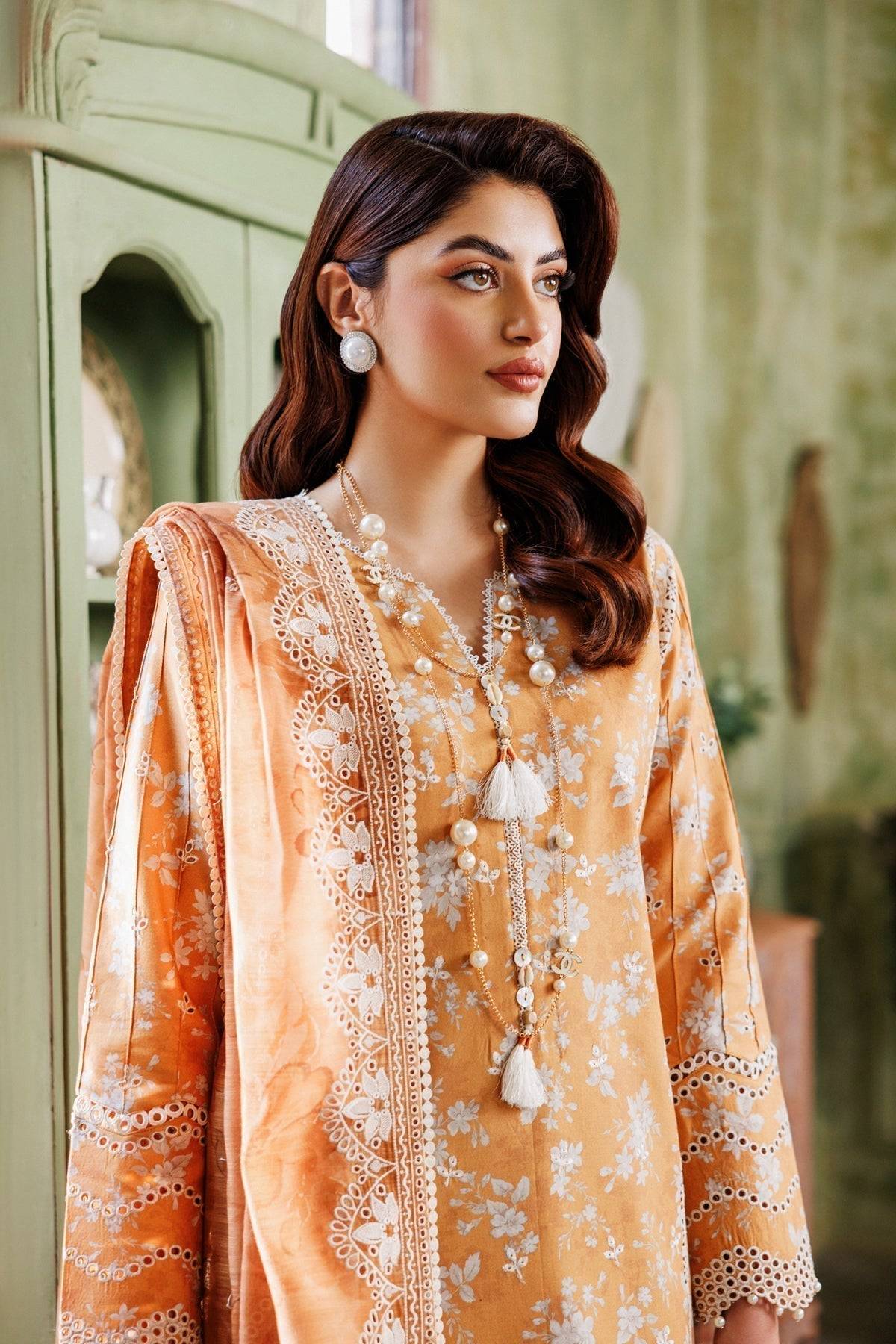 Alizeh | Maahi Vol 2 | AF-EPL-7014-SUNG - Pakistani Designer Dress - by Alizeh | Type: Luxury - 100% Original at Saira Sultan