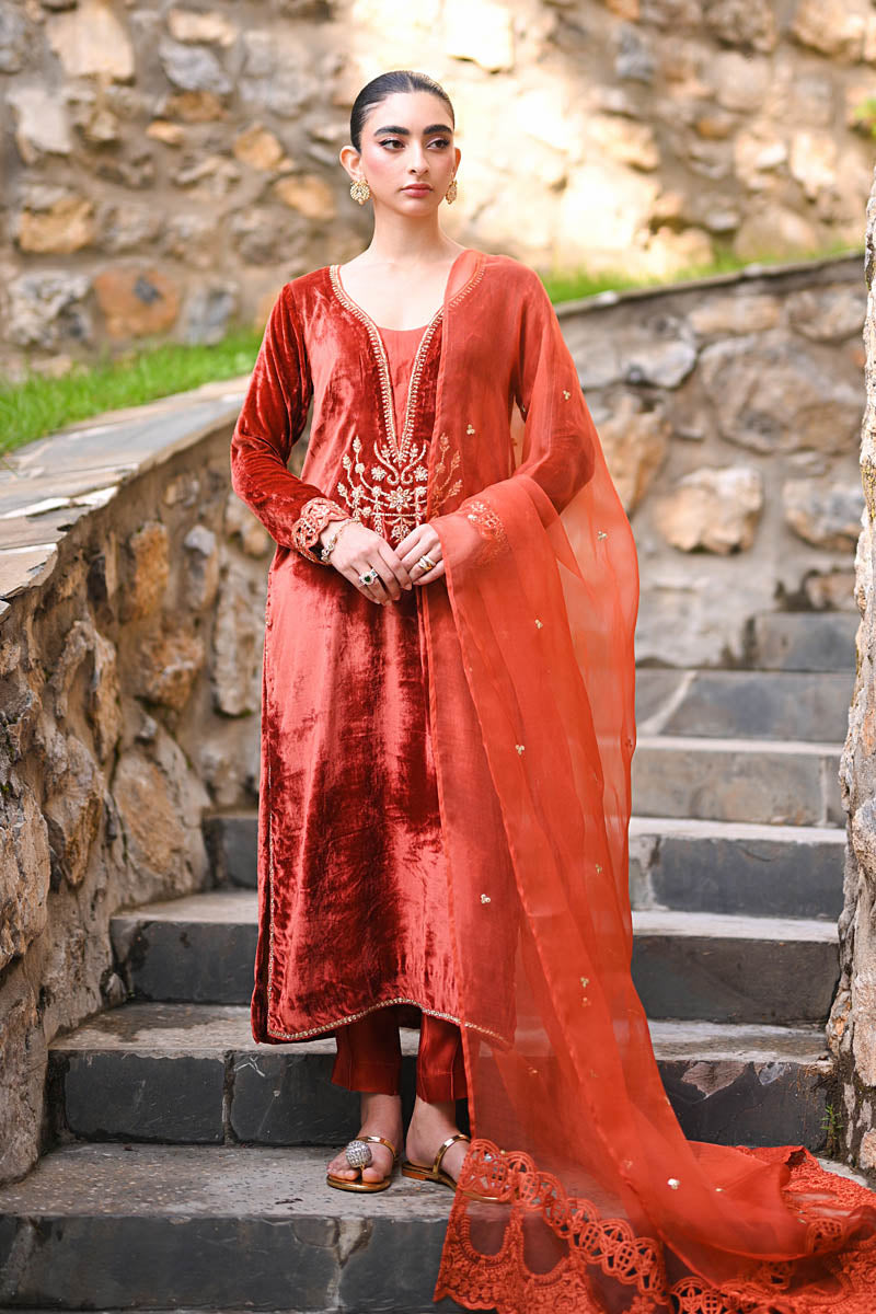 Hue Pret | Farasha Luxury Winter | Freya -  Hue Pret Ladies Clothes -  Saira Sultan