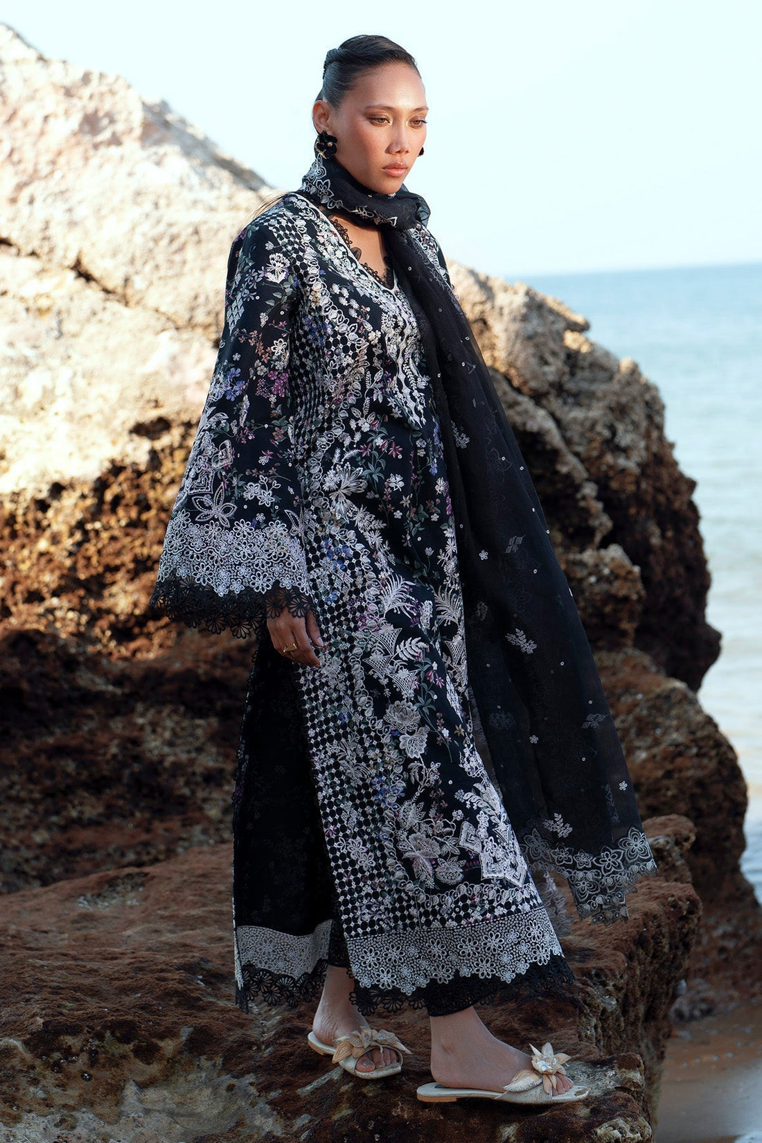 Afrozeh | Summer Together 25 | Saffron Jasper XS Black Lawn