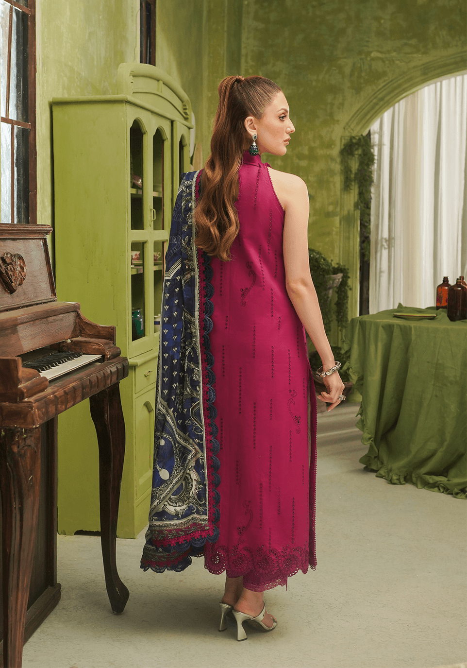 Zarqash | Tresor Luxury Lawn 24 | ZQT 0012 ROSA - Pakistani Designer Dress - by Zarqash | Type: Luxury - 100% Original at Saira Sultan