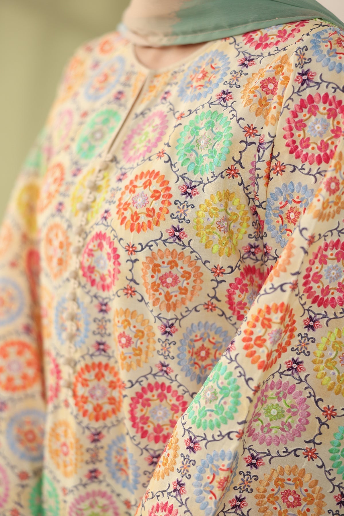 Baroque | Eid Printique | EMBROIDERED PRINTED LAWN UF-4178 L Multicolor Lawn