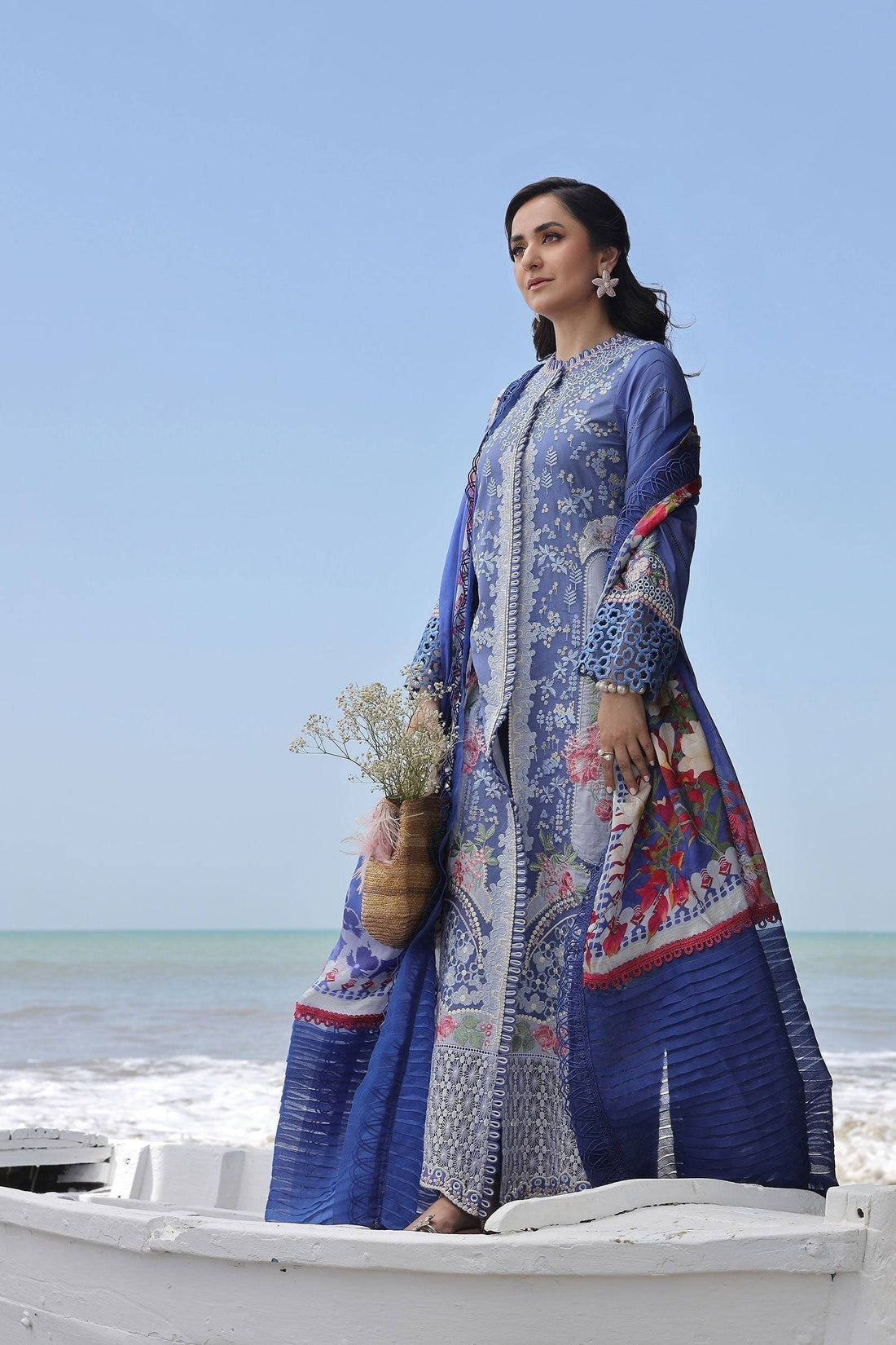Maryam Hussain | Luxury Lawn 24 | AYRA - Pakistani Designer Dress - by Maryam Hussain | Type: Luxury - 100% Original at Saira Sultan
