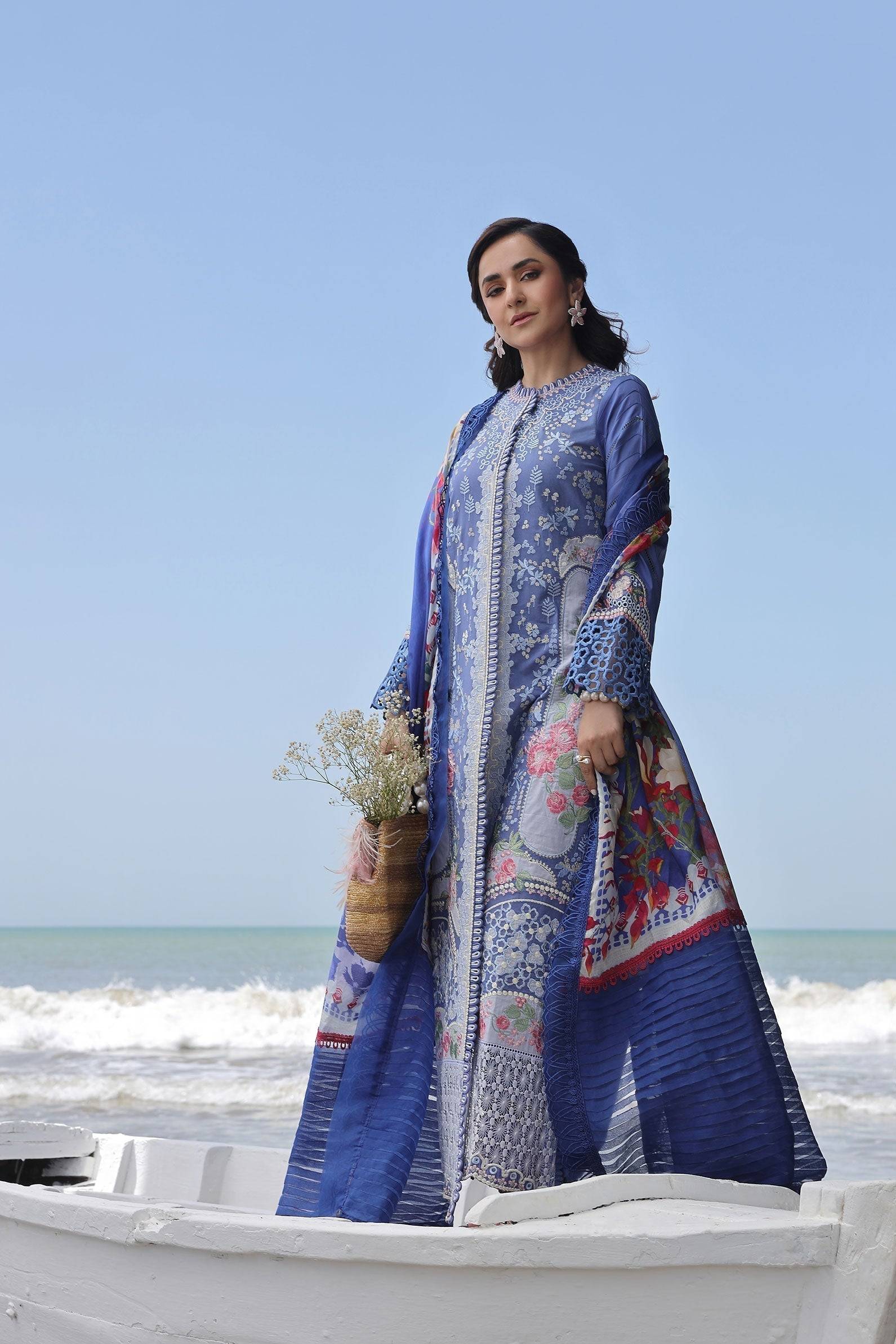 Maryam Hussain | Luxury Lawn 24 | AYRA - Pakistani Designer Dress - by Maryam Hussain | Type: Luxury - 100% Original at Saira Sultan