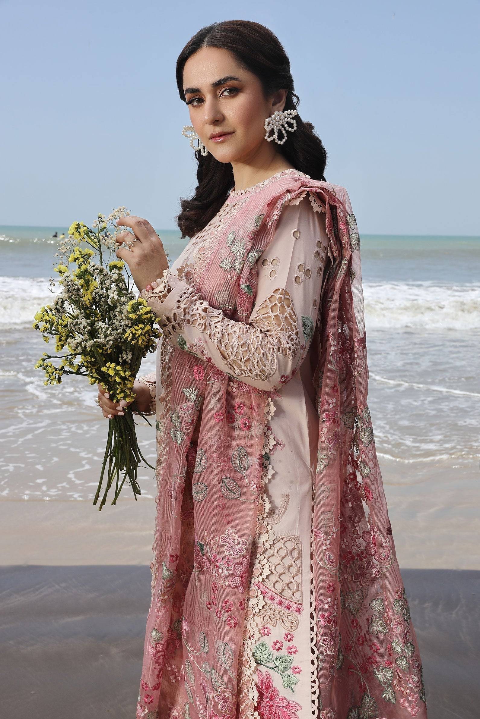 Maryam Hussain | Luxury Lawn 24 | MAYA - Pakistani Designer Dress - by Maryam Hussain | Type: Luxury - 100% Original at Saira Sultan