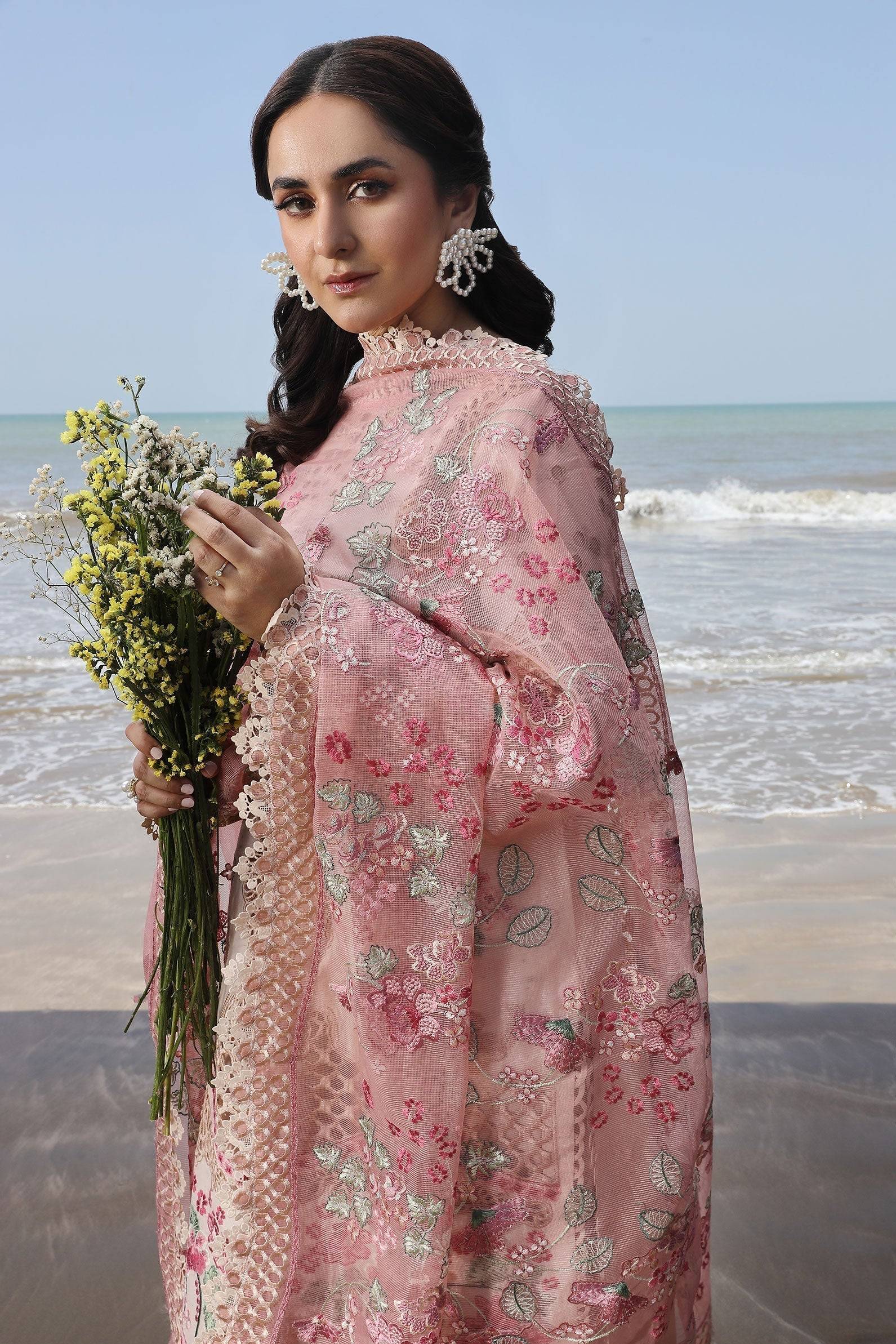 Maryam Hussain | Luxury Lawn 24 | MAYA - Pakistani Designer Dress - by Maryam Hussain | Type: Luxury - 100% Original at Saira Sultan