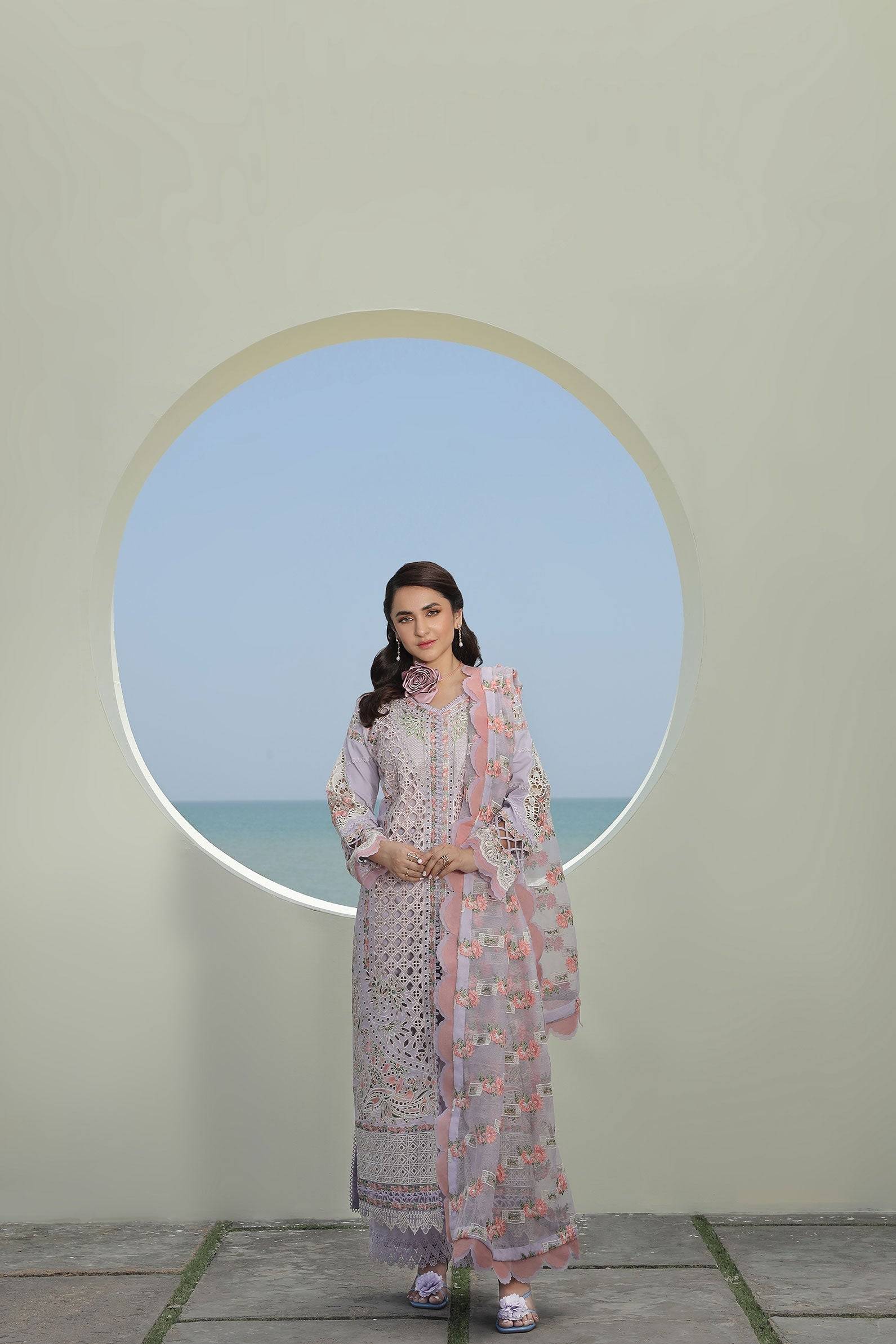 Maryam Hussain | Luxury Lawn 24 | FEROZ - Pakistani Designer Dress - by Maryam Hussain | Type: Luxury - 100% Original at Saira Sultan