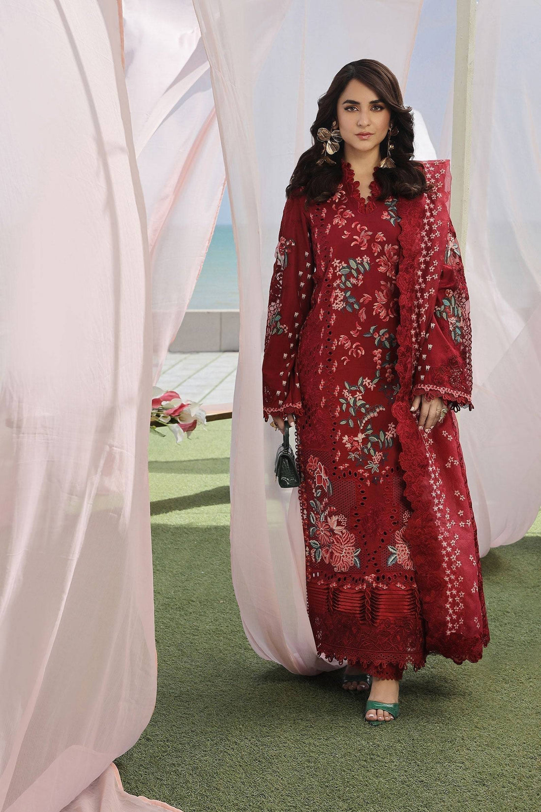 Maryam Hussain | Luxury Lawn 24 | CRIMSON - Pakistani Designer Dress - by Maryam Hussain | Type: Luxury - 100% Original at Saira Sultan