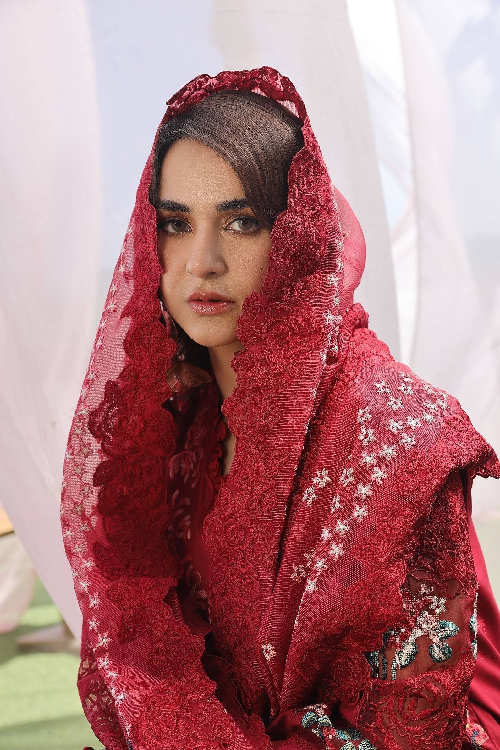Maryam Hussain | Luxury Lawn 24 | CRIMSON - Pakistani Designer Dress - by Maryam Hussain | Type: Luxury - 100% Original at Saira Sultan
