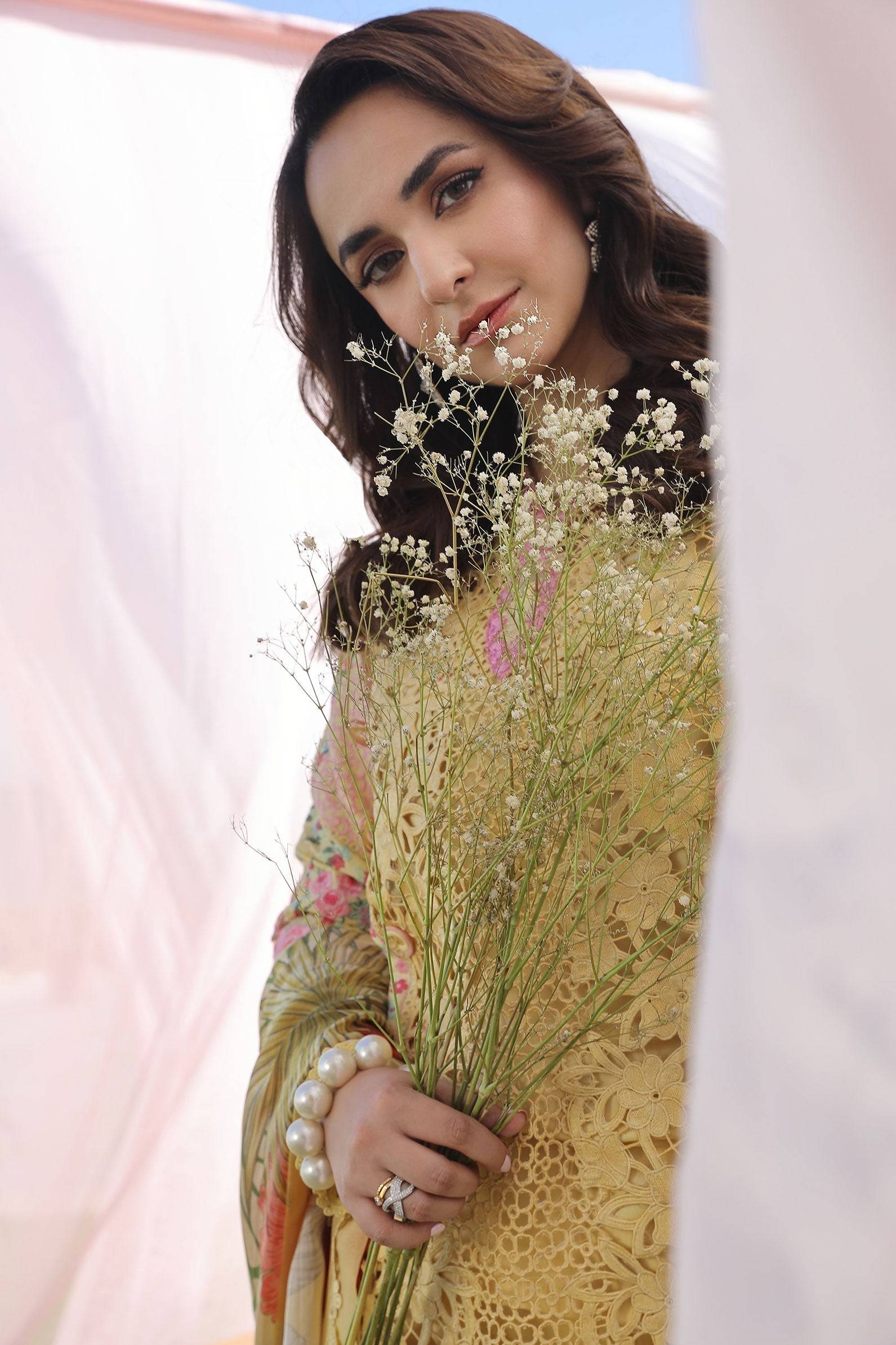 Maryam Hussain | Luxury Lawn 24 | TROPICA - Pakistani Designer Dress - by Maryam Hussain | Type: Luxury - 100% Original at Saira Sultan