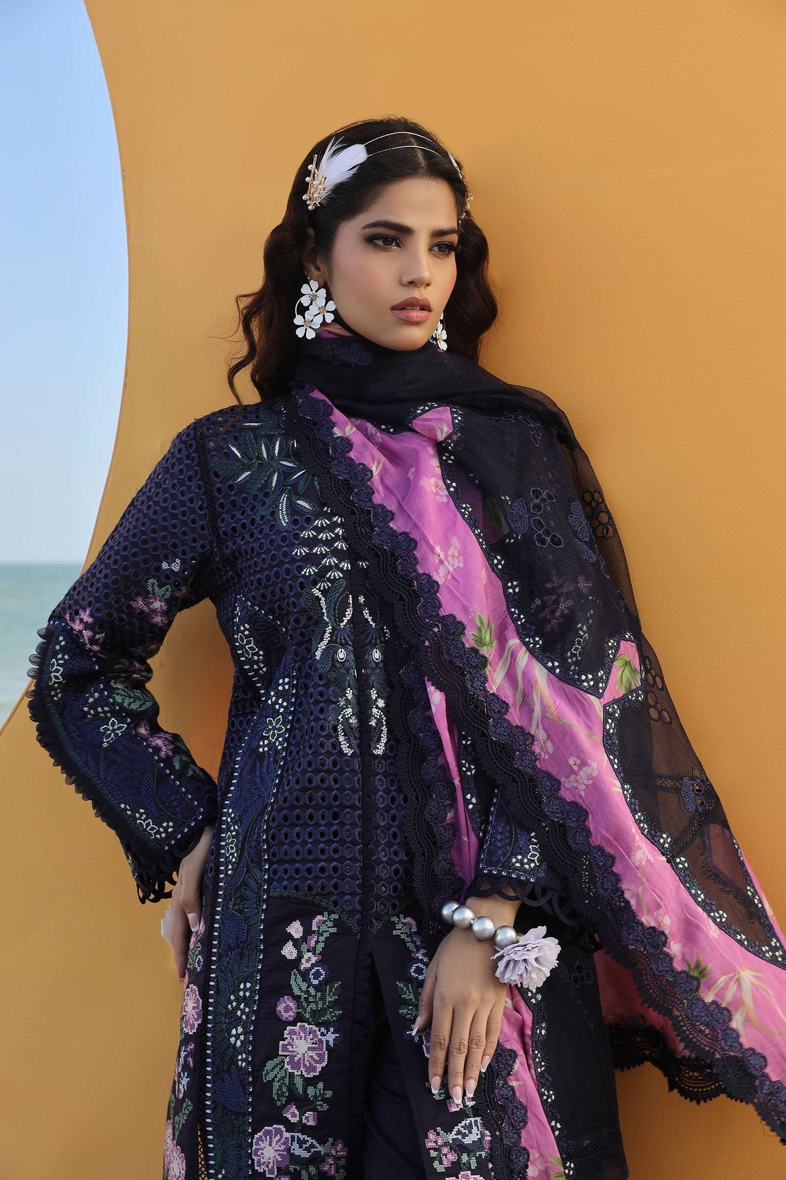 Maryam Hussain | Luxury Lawn 24 | ZOYA - Pakistani Designer Dress - by Maryam Hussain | Type: Luxury - 100% Original at Saira Sultan
