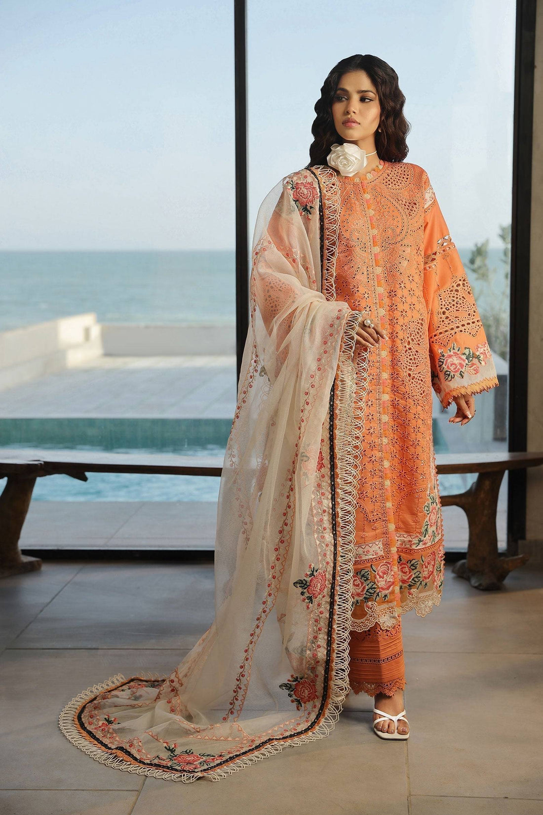 Maryam Hussain | Luxury Lawn 24 | XURI - Pakistani Designer Dress - by Maryam Hussain | Type: Luxury - 100% Original at Saira Sultan