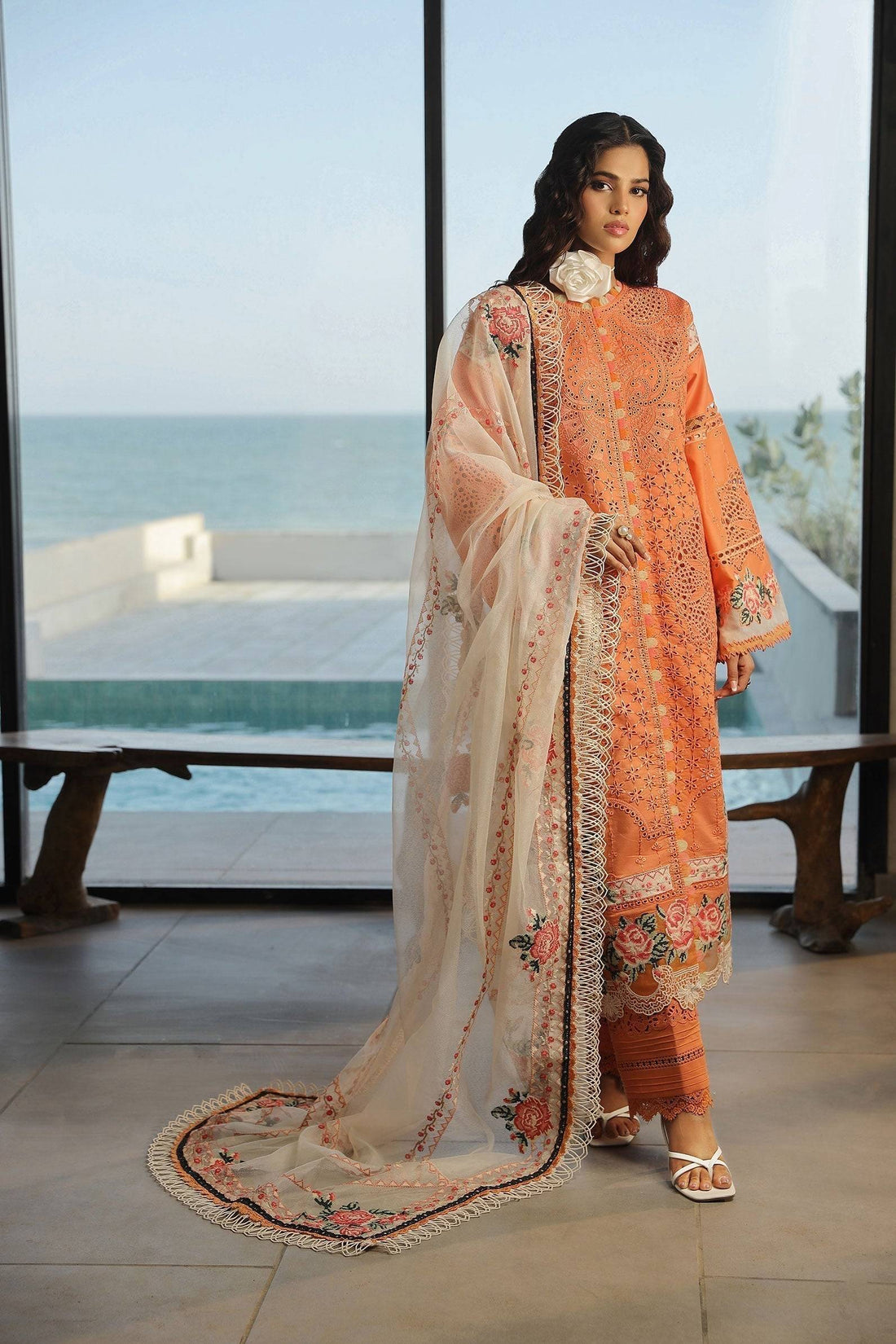 Maryam Hussain | Luxury Lawn 24 | XURI - Pakistani Designer Dress - by Maryam Hussain | Type: Luxury - 100% Original at Saira Sultan
