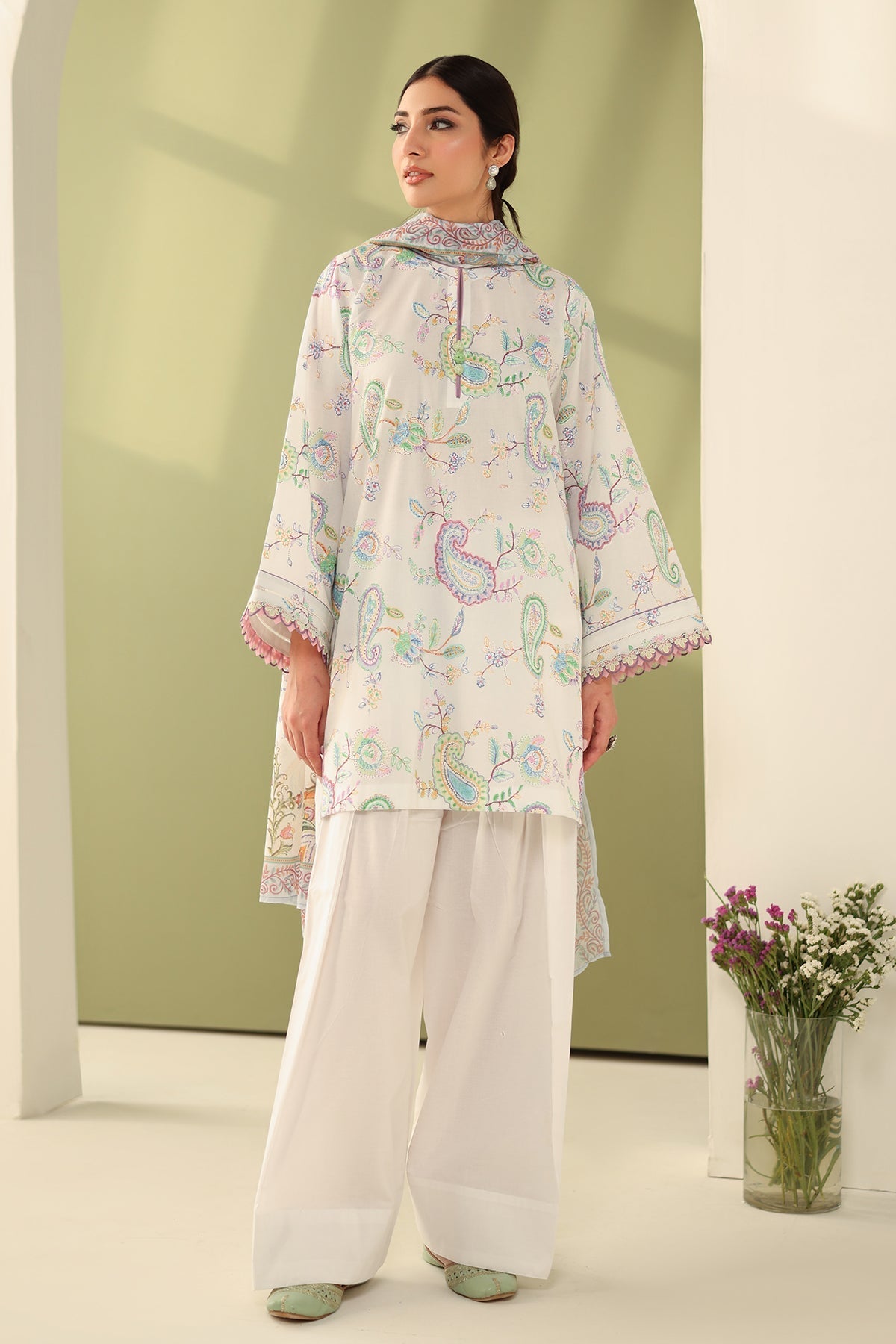 Baroque | Eid Printique | EMBROIDERED PRINTED LAWN UF-4179 L Pearl White Lawn