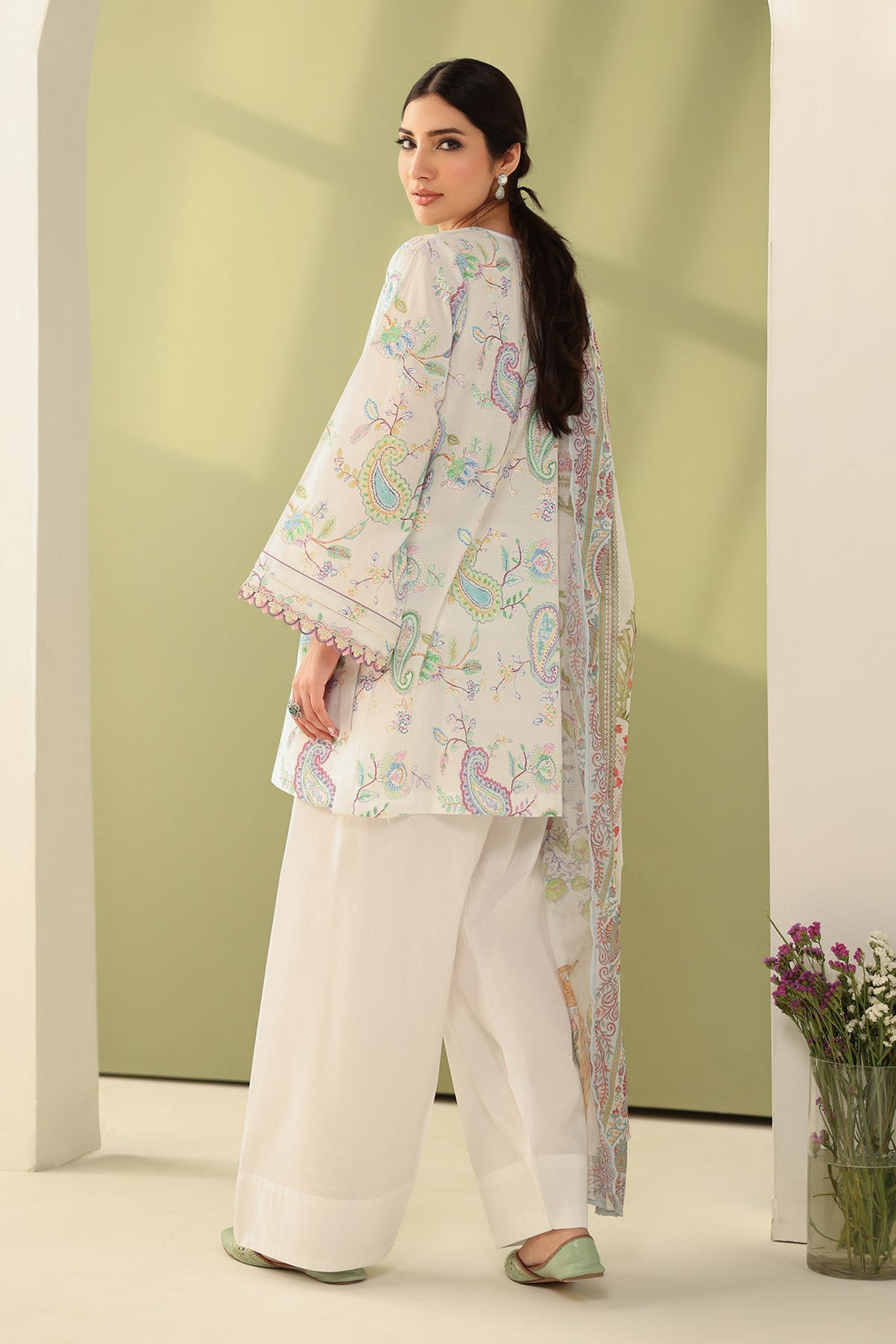 Baroque | Eid Printique | EMBROIDERED PRINTED LAWN UF-4179 XS Pearl White Lawn