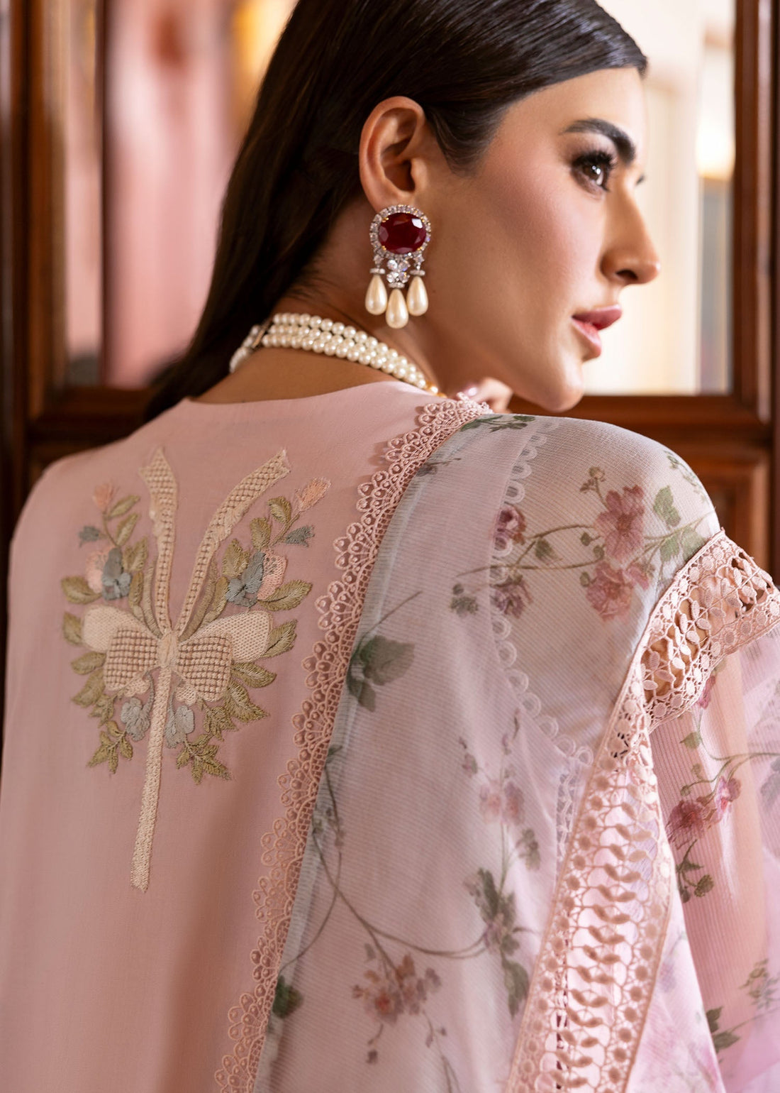 Saira Shakira | Bloom Lawn 25 | CHLOE 3-A XS Pink Lawn