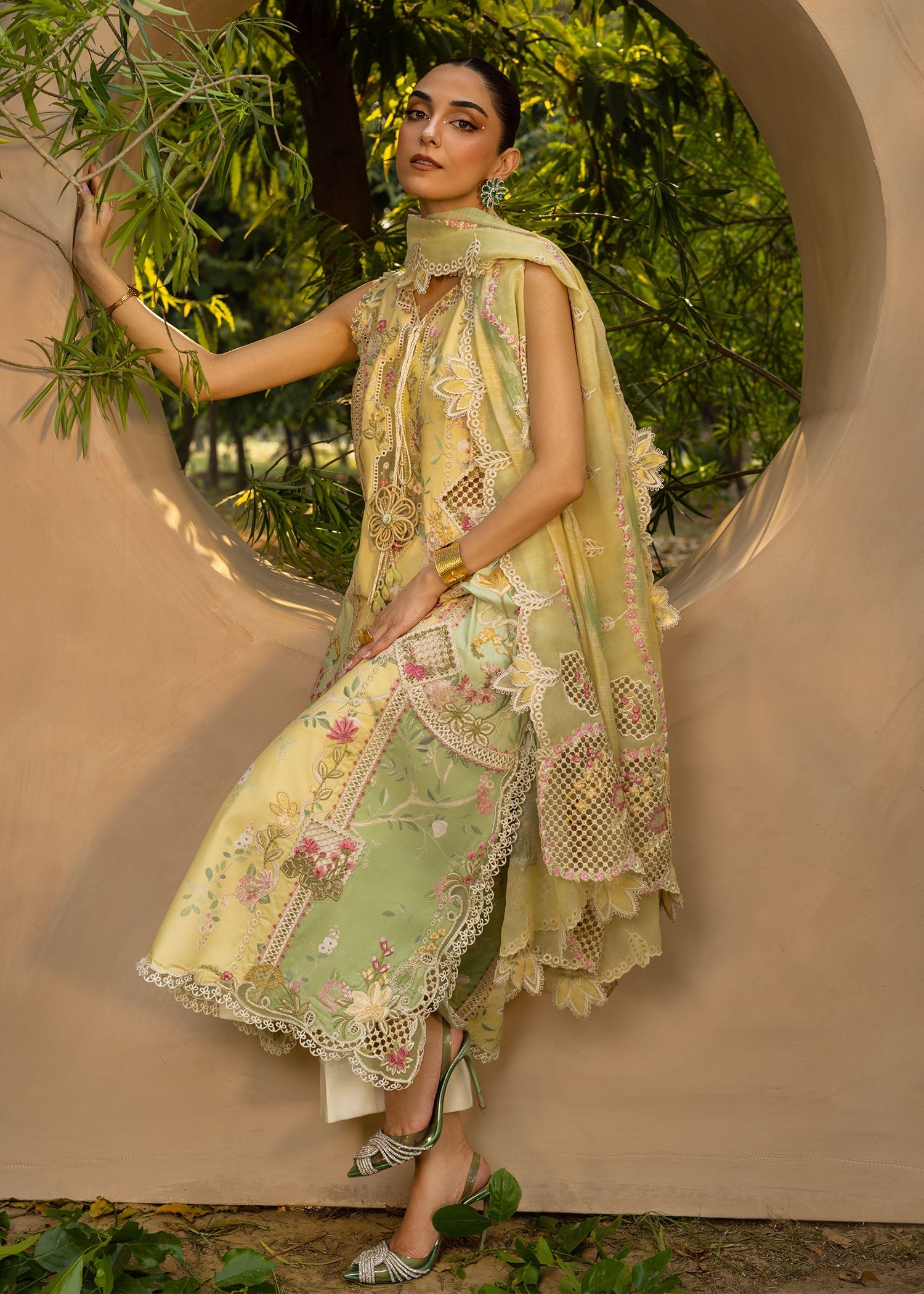 Crimson | Tasawar 25 | BONJOUR AND BLOOM - D4A XL Lemon Yellow Organza