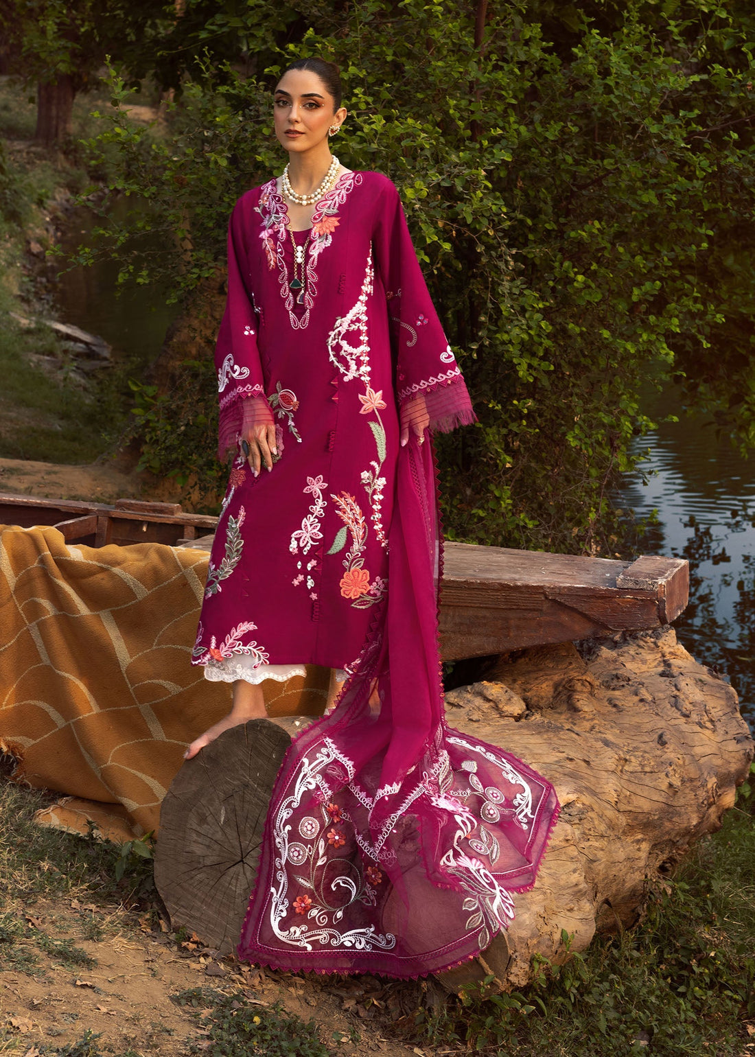 Crimson | Tasawar 25 | MIRROR GARDEN - D3A XS Berry Organza