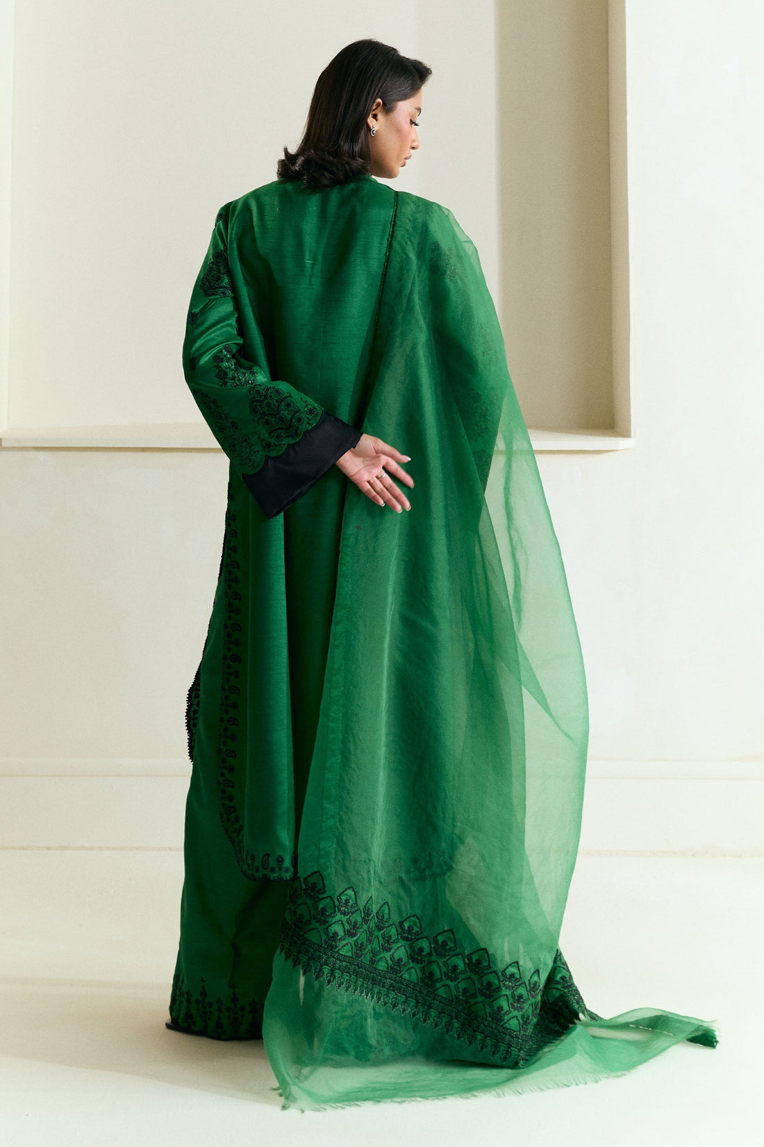 Zara Shahjahan | Festive Wear 25 |ZR25F0540 - Pakistani Designer Dress - by Zara Shahjahan - Type : Ladies Clothes - 100% Original at Saira Sultan