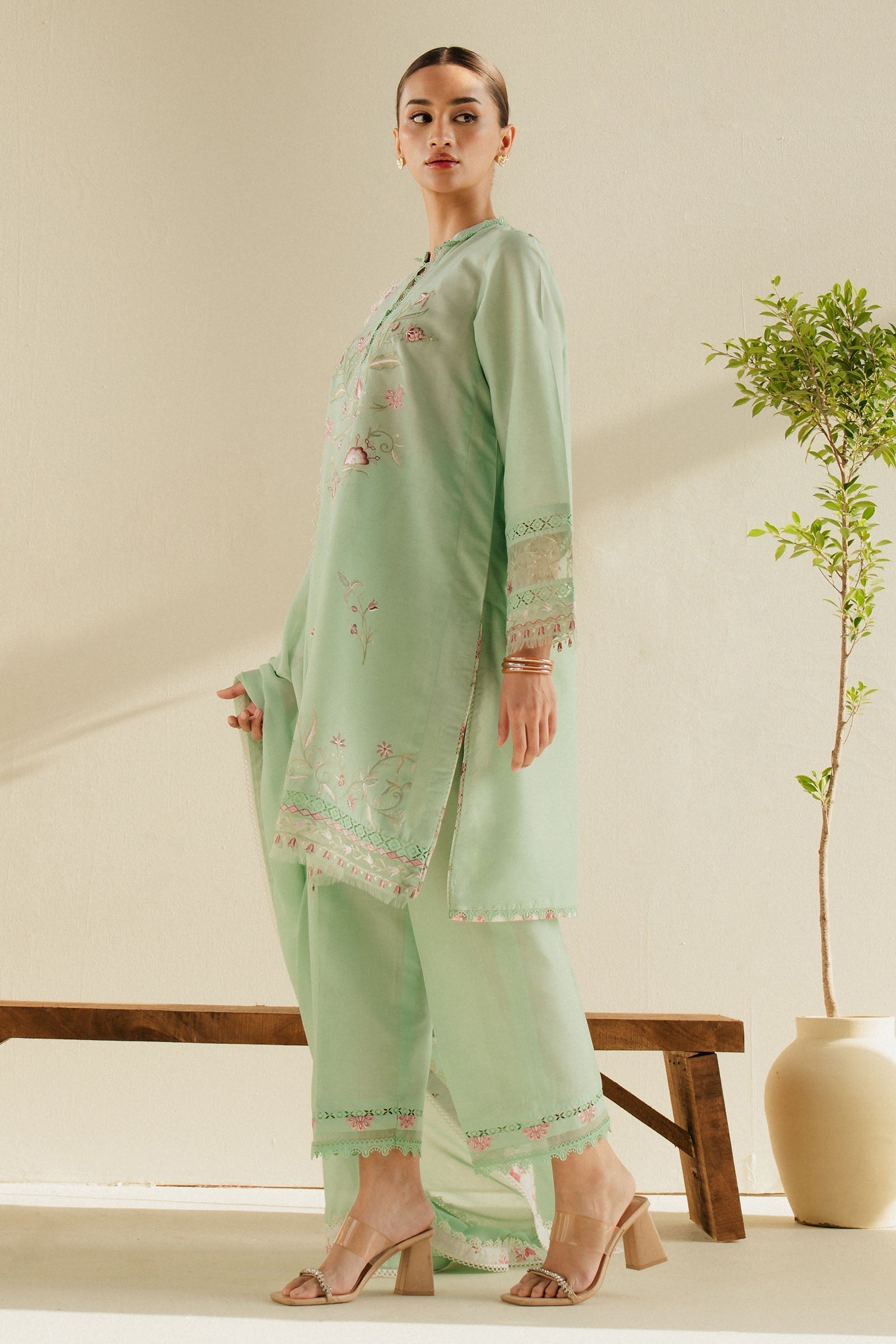 Zara Shahjahan | Eid Pret 25 |CR25P0225 L Dobby Mint Gray