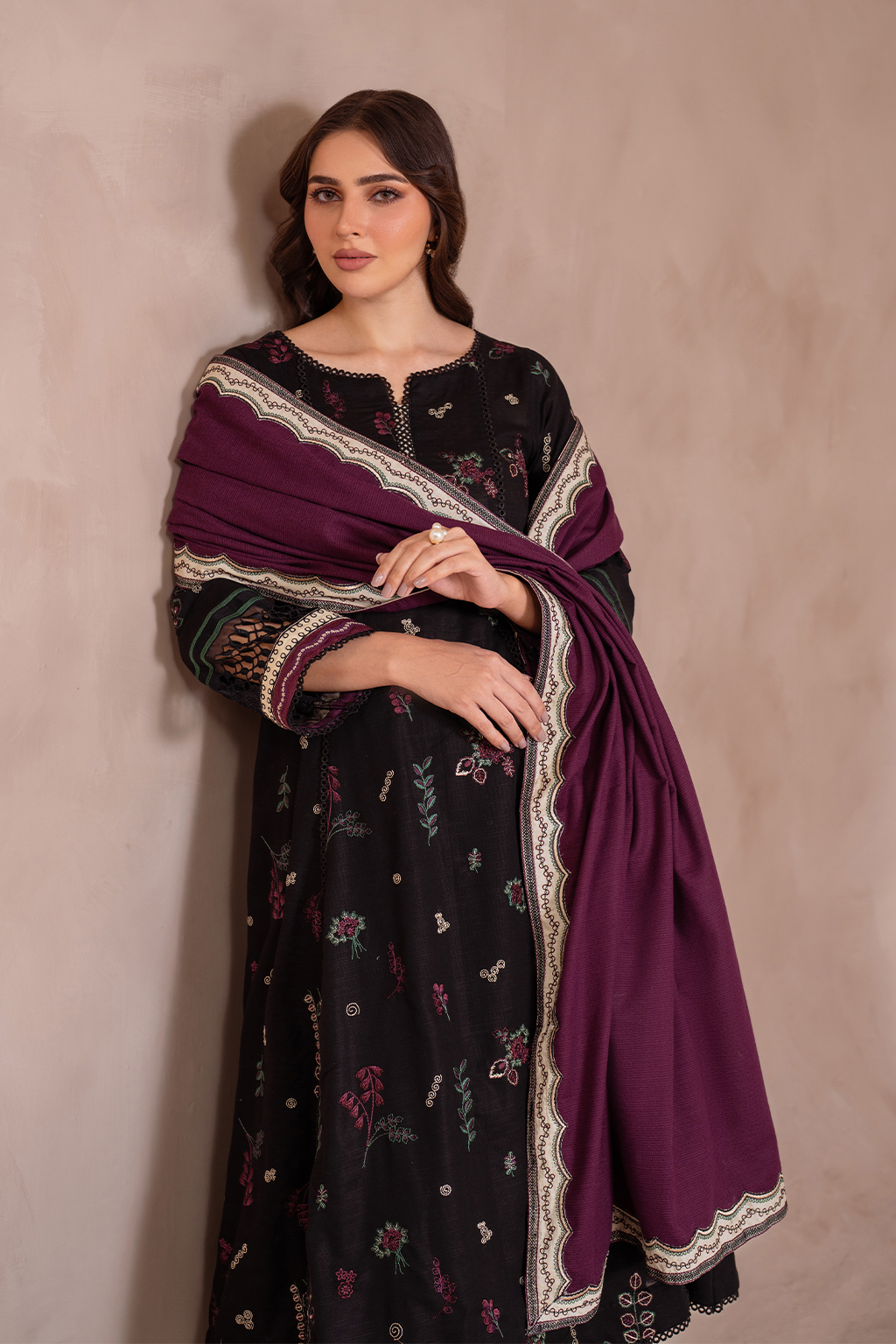 Iznik | Exclusive Winter | UE-363 XL Black Khaddar