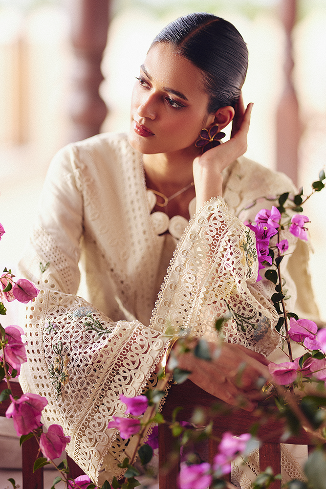 Suffuse | Casual Pret 25 | AFRA M Ivory Cotton