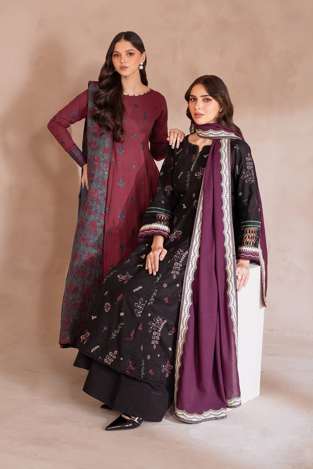 Iznik | Exclusive Winter | UE-372 Custom Size Berry Khaddar