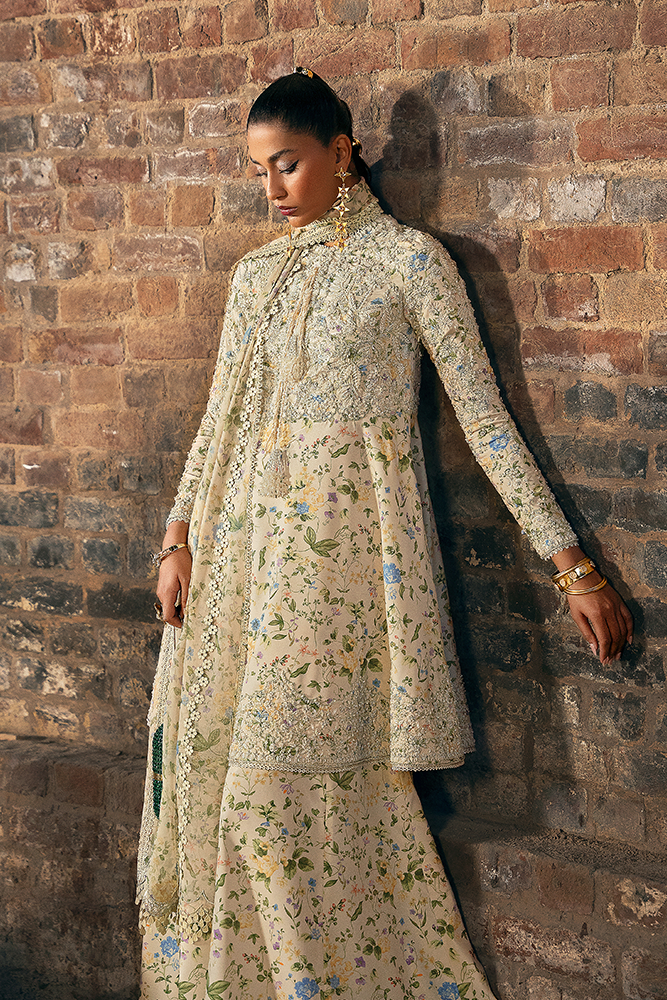 Suffuse | Silk Pret Summer 25 | CARMILLA XL Ivory Grip Silk