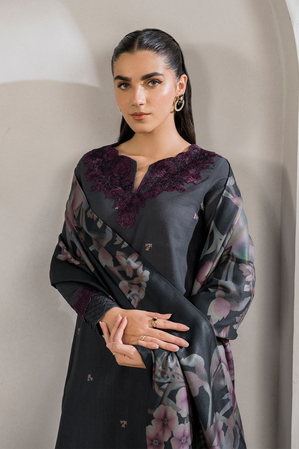 Iznik | Exclusive Winter | UE-357 XL Black Slub Khaddar