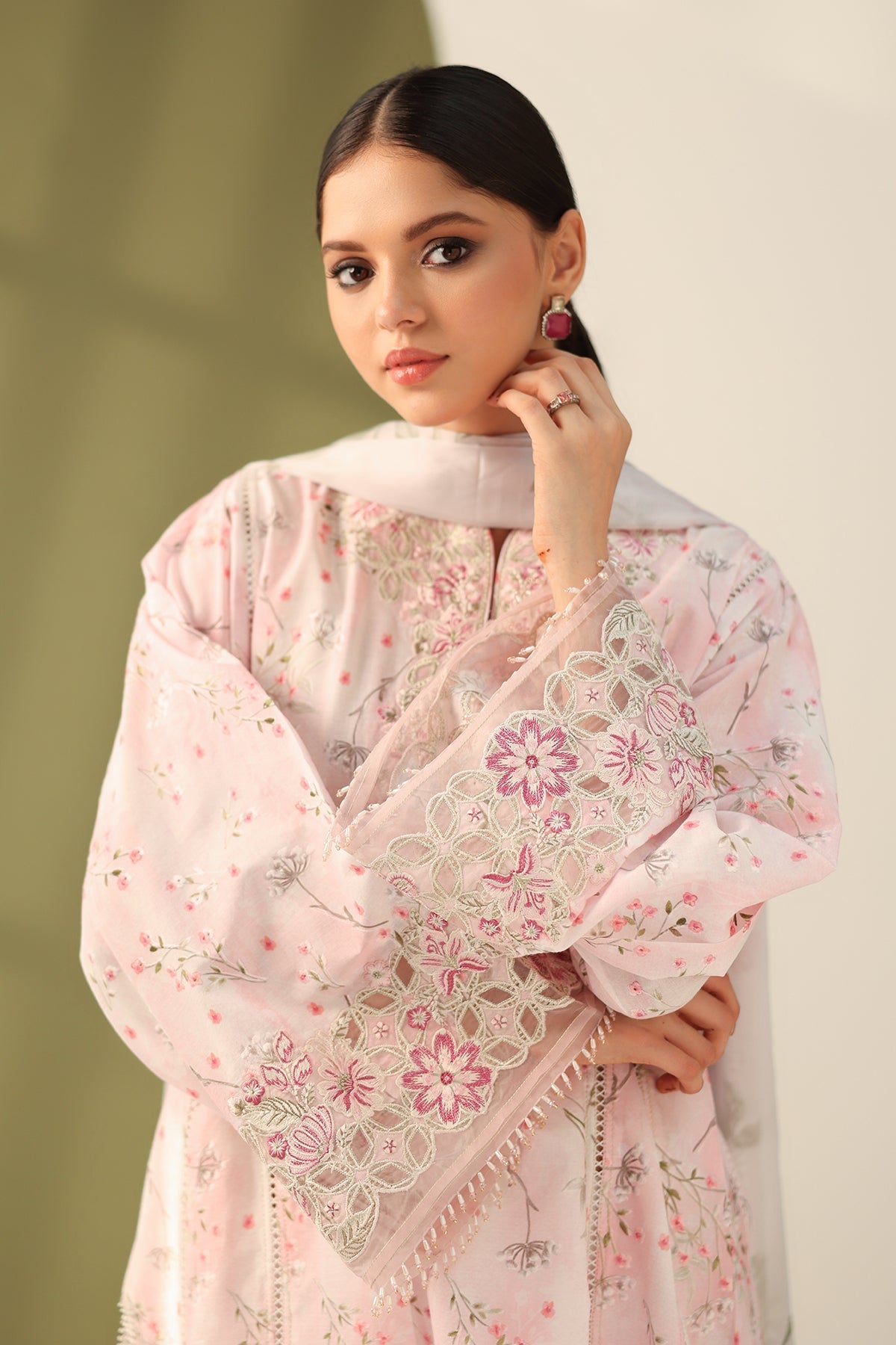 Baroque | Eid Printique | EMBROIDERED PRINTED LAWN UF-4180 L Light Pink Lawn