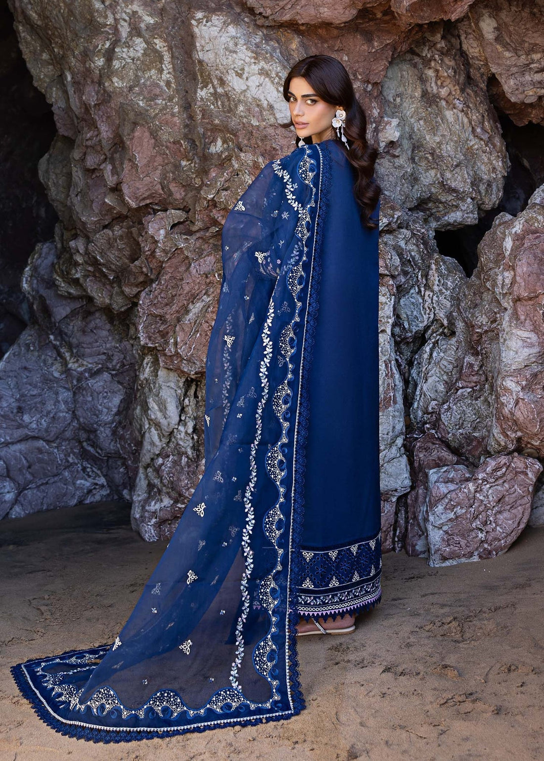Akbar Aslam | Mare Lawn Edit 25 | Eilara S Navy Lawn