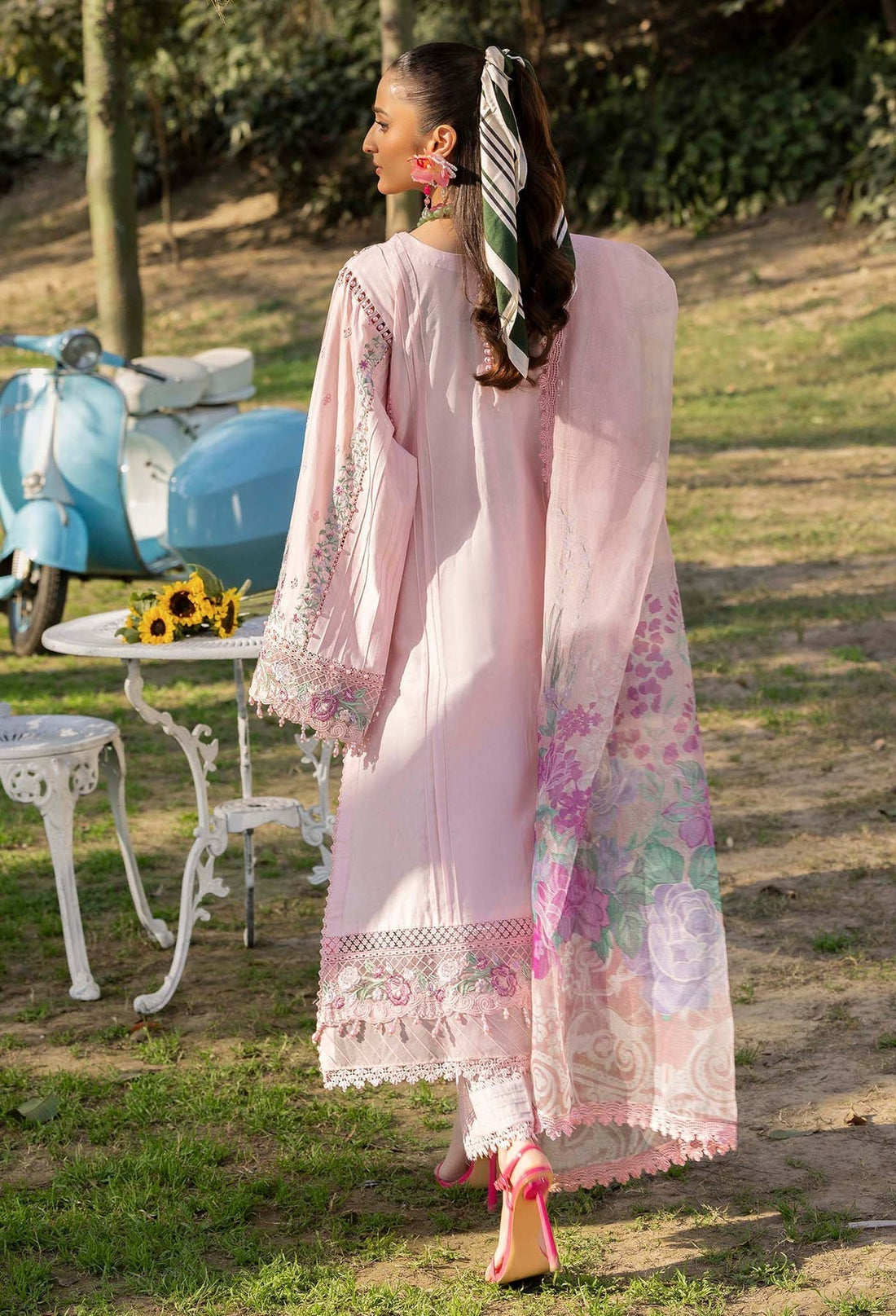 Adans Libas | Gul Rukh Lawn 25 | RUKH 2830 XS Pink Lawn