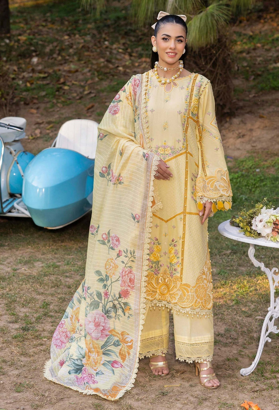 Adans Libas | Gul Rukh Lawn 25 | RUKH 2836 XS Yellow Lawn