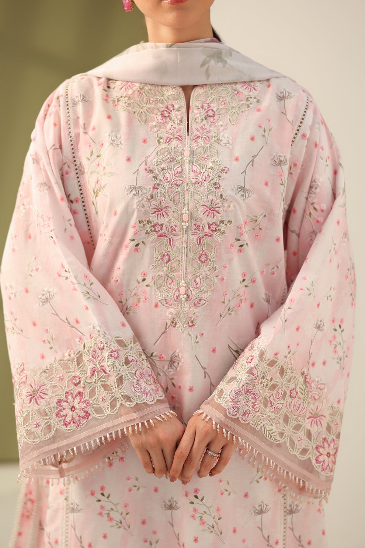 Baroque | Eid Printique | EMBROIDERED PRINTED LAWN UF-4180 M Light Pink Lawn
