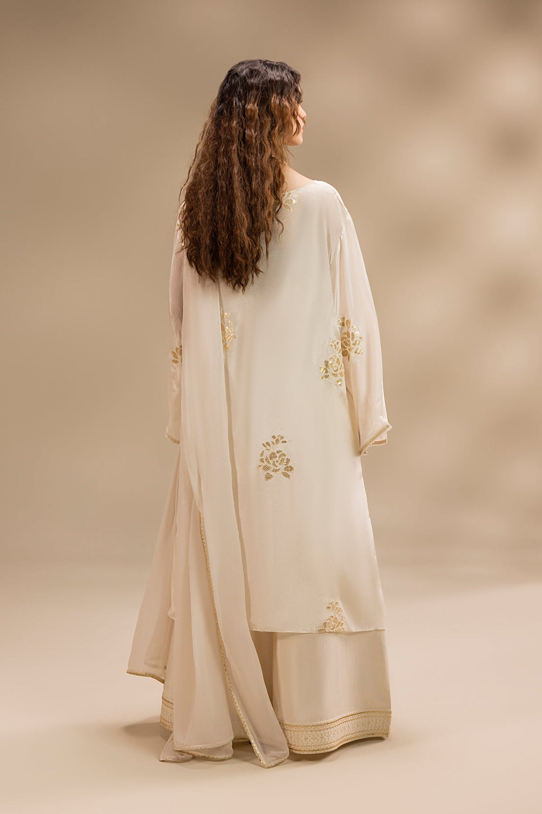 Erum Khan | Lillia Summer Edit | Moon Pearl XS Off White Silk