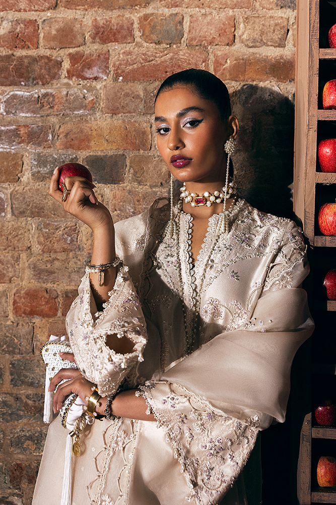 Suffuse | Silk Pret Summer 25 | RHEA M Mauve Silk