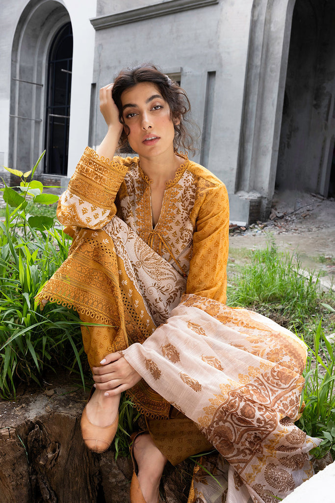 Sobia Nazir | Fall Edit 24 | DESIGN 1A FALL EDIT 2024 UNSTITCHED - Pakistani Designer Dress - by Sobia Nazir | Type: Luxury - 100% Original at Saira Sultan