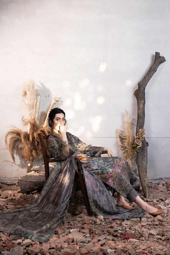 Sobia Nazir | Fall Edit 24 | DESIGN 3B FALL EDIT 2024 UNSTITCHED - Pakistani Designer Dress - by Sobia Nazir | Type: Luxury - 100% Original at Saira Sultan