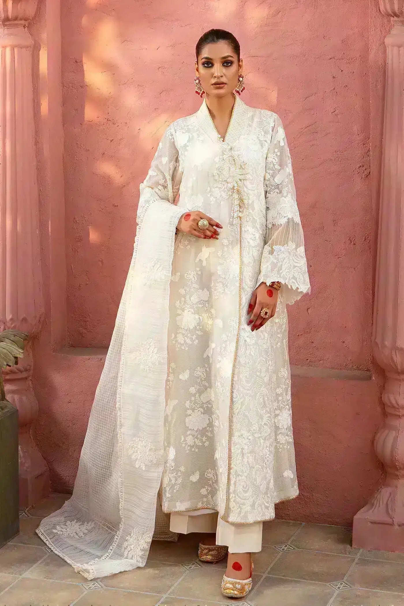 Nilofer Shahid | Nur e Subh Formals | Bazm e Sehar - Pakistani Designer Dress - by Nilofer Shahid | Type: Formal - 100% Original at Saira Sultan