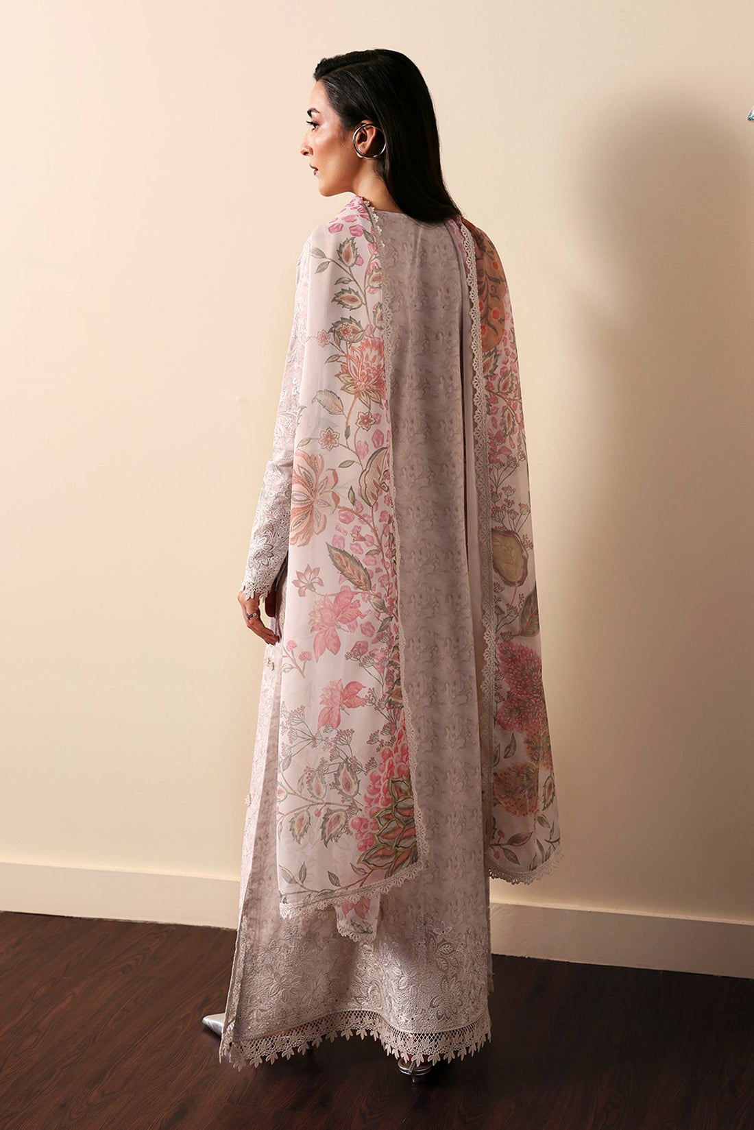 Afrozeh | Rhythm RTW | Leyla XS Gray Lawn