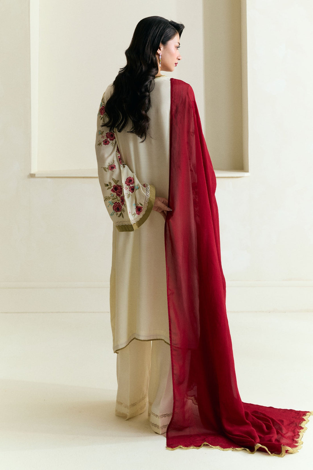 Zara Shahjahan | Festive Wear 25 | ZR25F0532 - Pakistani Designer Dress - by Zara Shahjahan - Type : Ladies Clothes - 100% Original at Saira Sultan