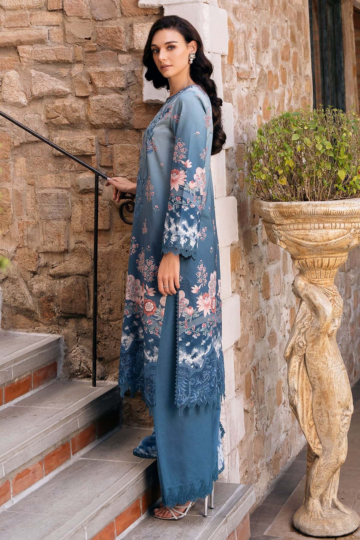 Afrozeh | Damask The Holiday Edit 25 | Seraphina A - Dark Green L Dark Green Lawn