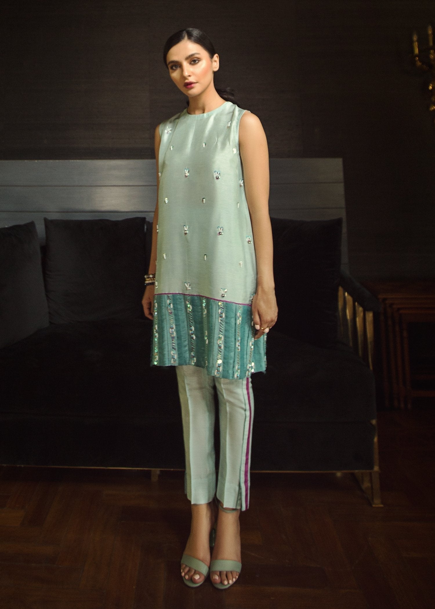 Hana | Serendipity Ready to Wear | Ombre XS Aqua Blue Raw Silk