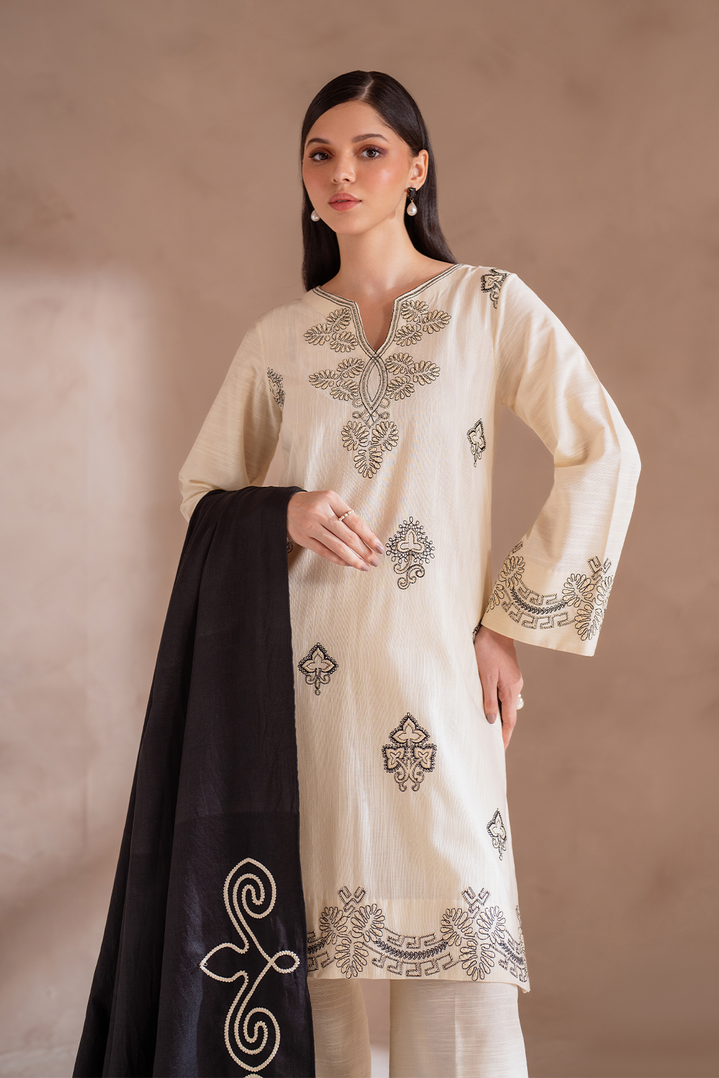 Iznik | Exclusive Winter | UE-361 L Ivory Khaddar